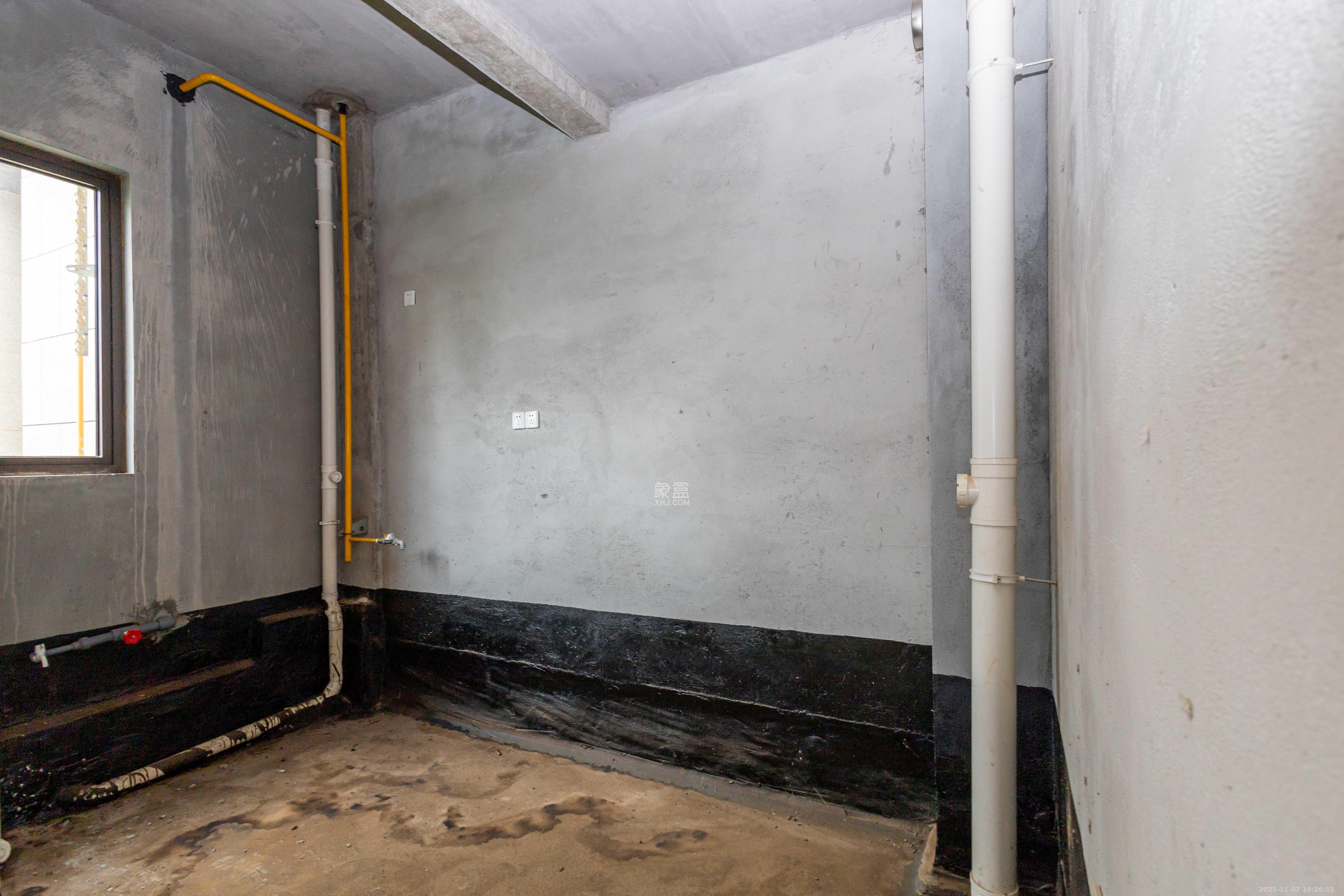 湘域芯城二期  4室2厅2卫    380.0万厨房