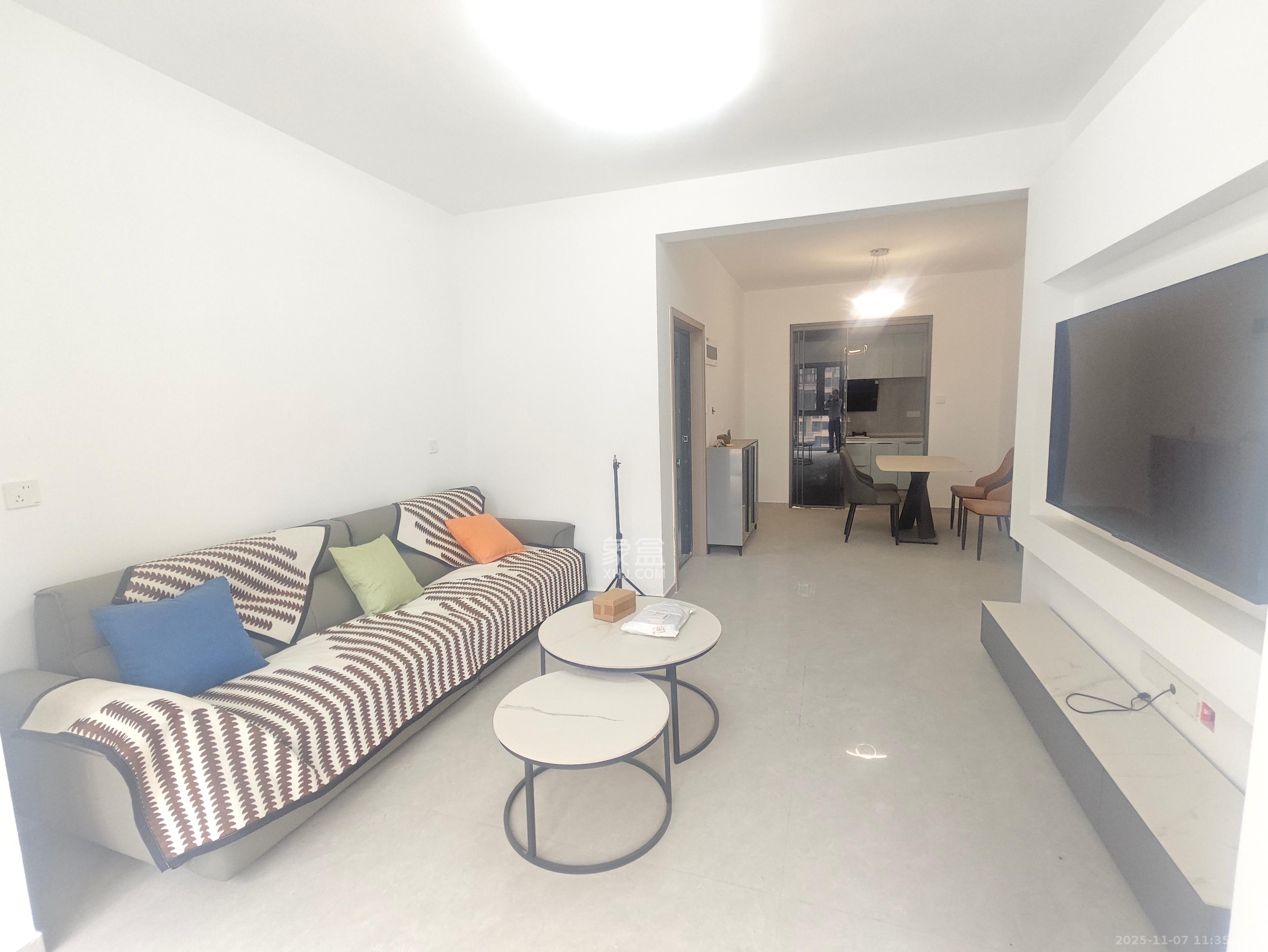 岭福家苑(天心佳苑) 3室2厅2卫 3600.0元/月 岭福家苑(天心佳苑) 3室2厅2卫 3600.0元/月室内图