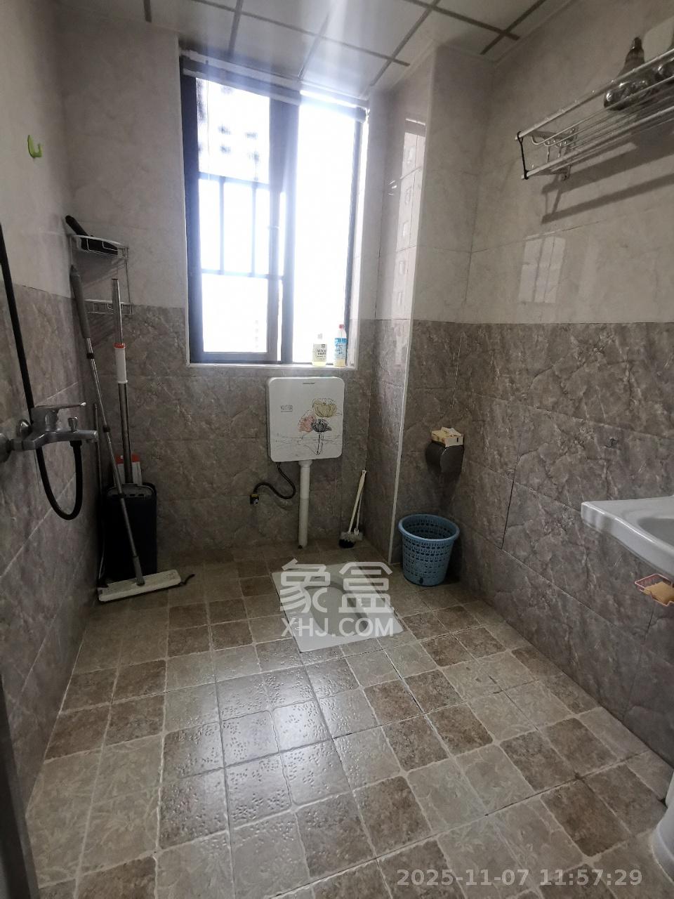 佳辉丽景鑫城  2室2厅1卫    1500.0元/月室内图