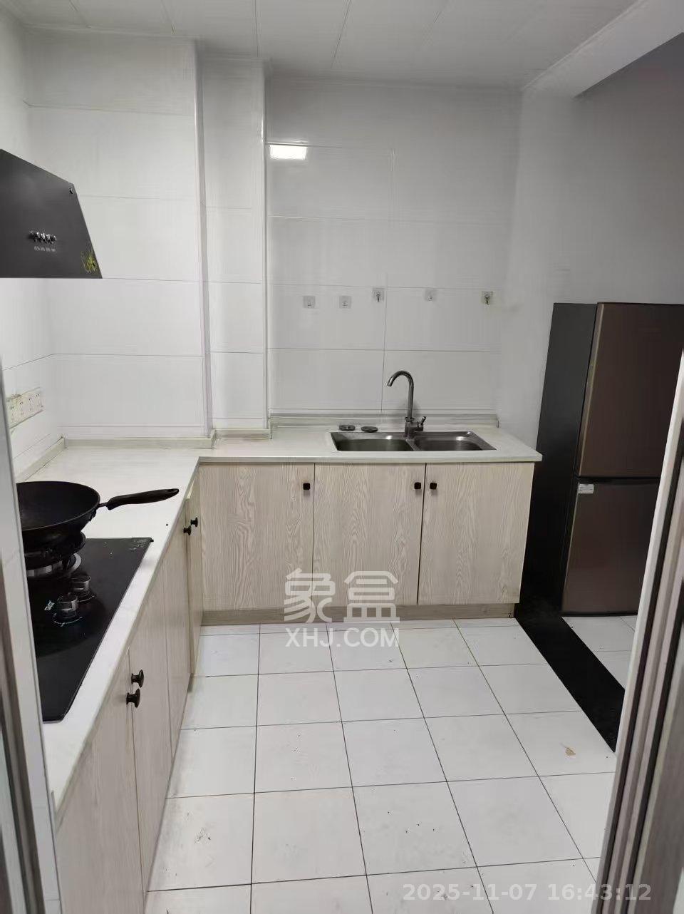 长房半岛蓝湾(观山月) 2室2厅1卫 1700.0元/月 长房半岛蓝湾(观山月) 2室2厅1卫 1700.0元/月室内图