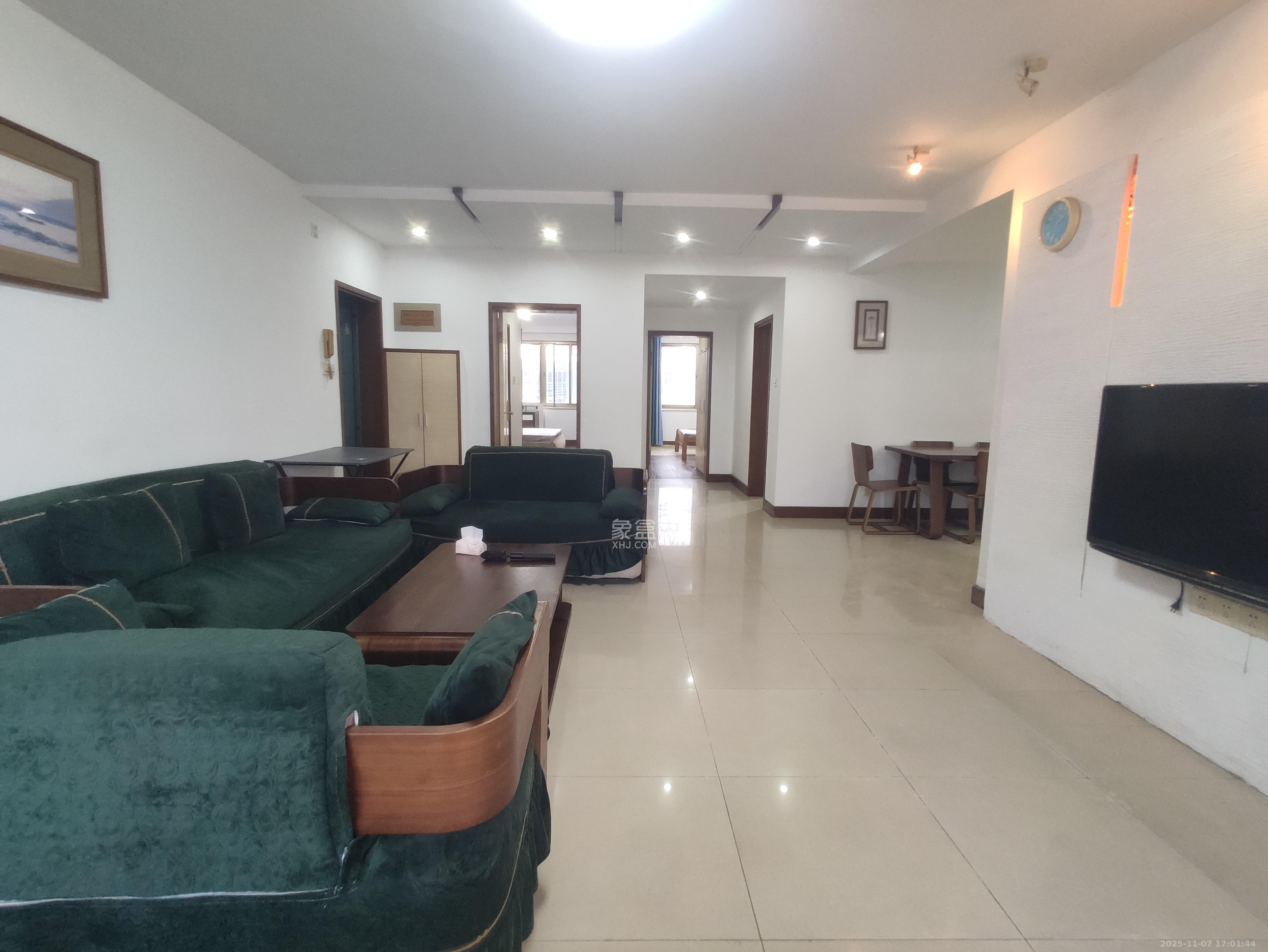 紫东苑（芙蓉区）  3室2厅2卫    2500.0元/月