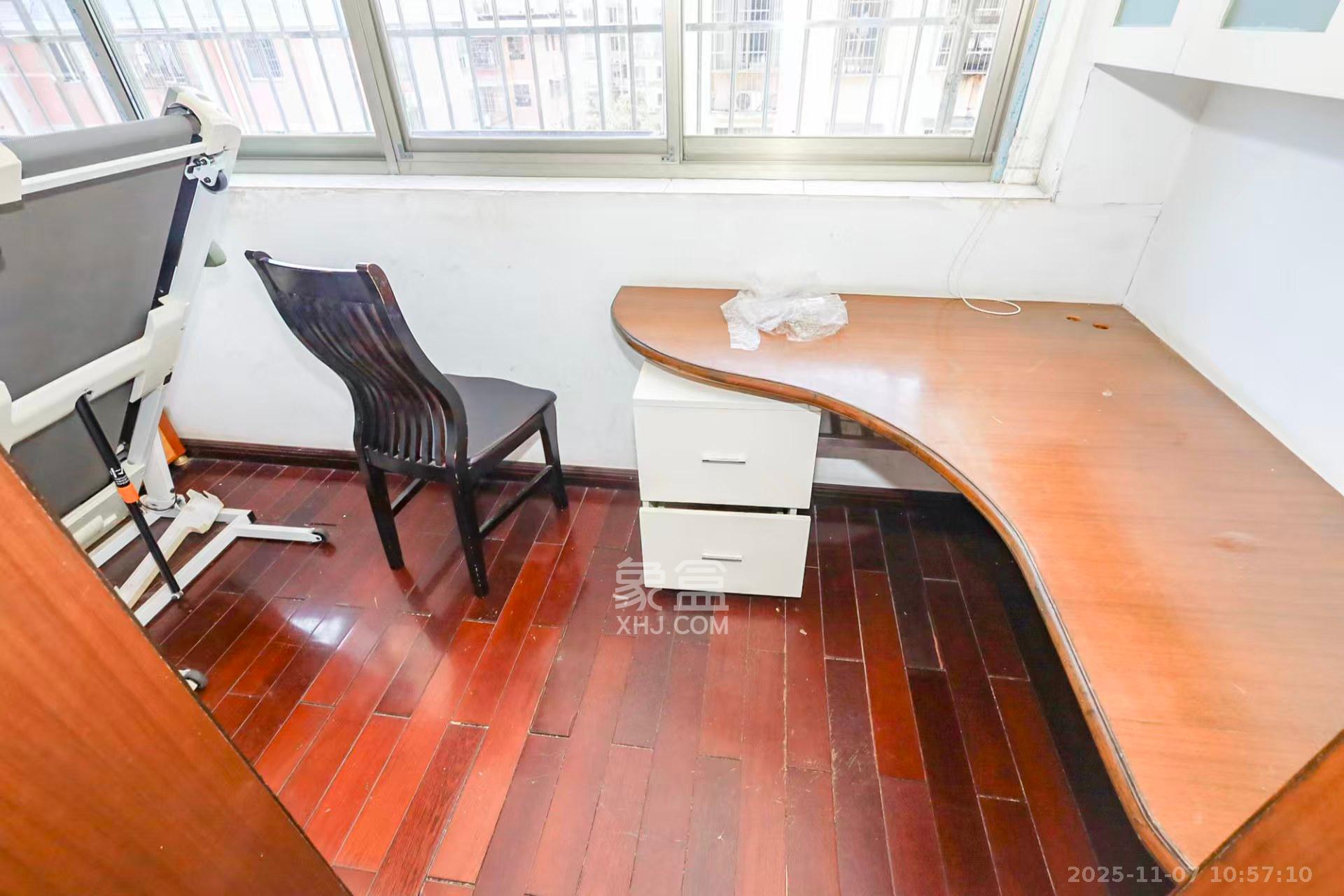 桔洲新苑(观沙岭) 3室2厅2卫 2200.0元/月 桔洲新苑(观沙岭) 3室2厅2卫 2200.0元/月室内图