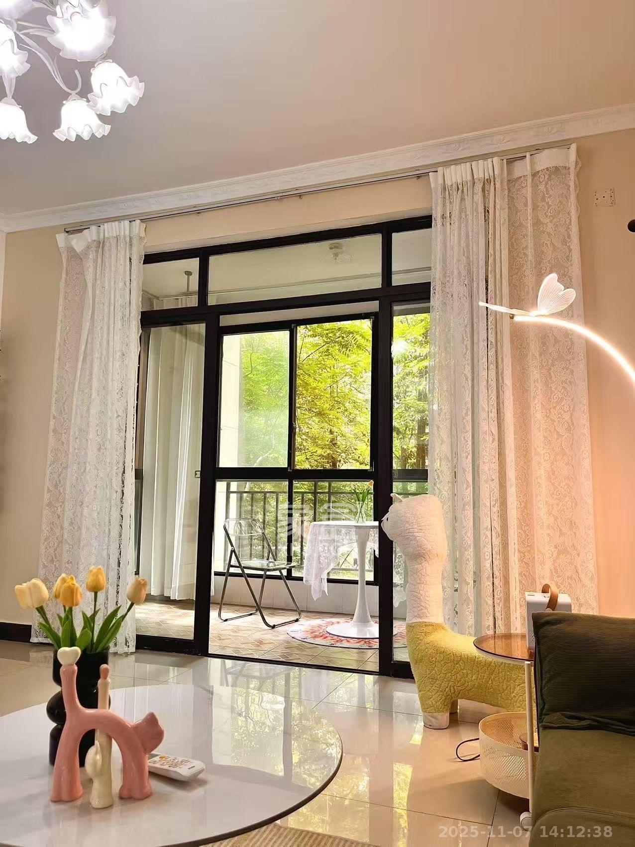 华润凤凰城一期 3室2厅2卫 2100.0元/月 华润凤凰城一期 3室2厅2卫 2100.0元/月室内图