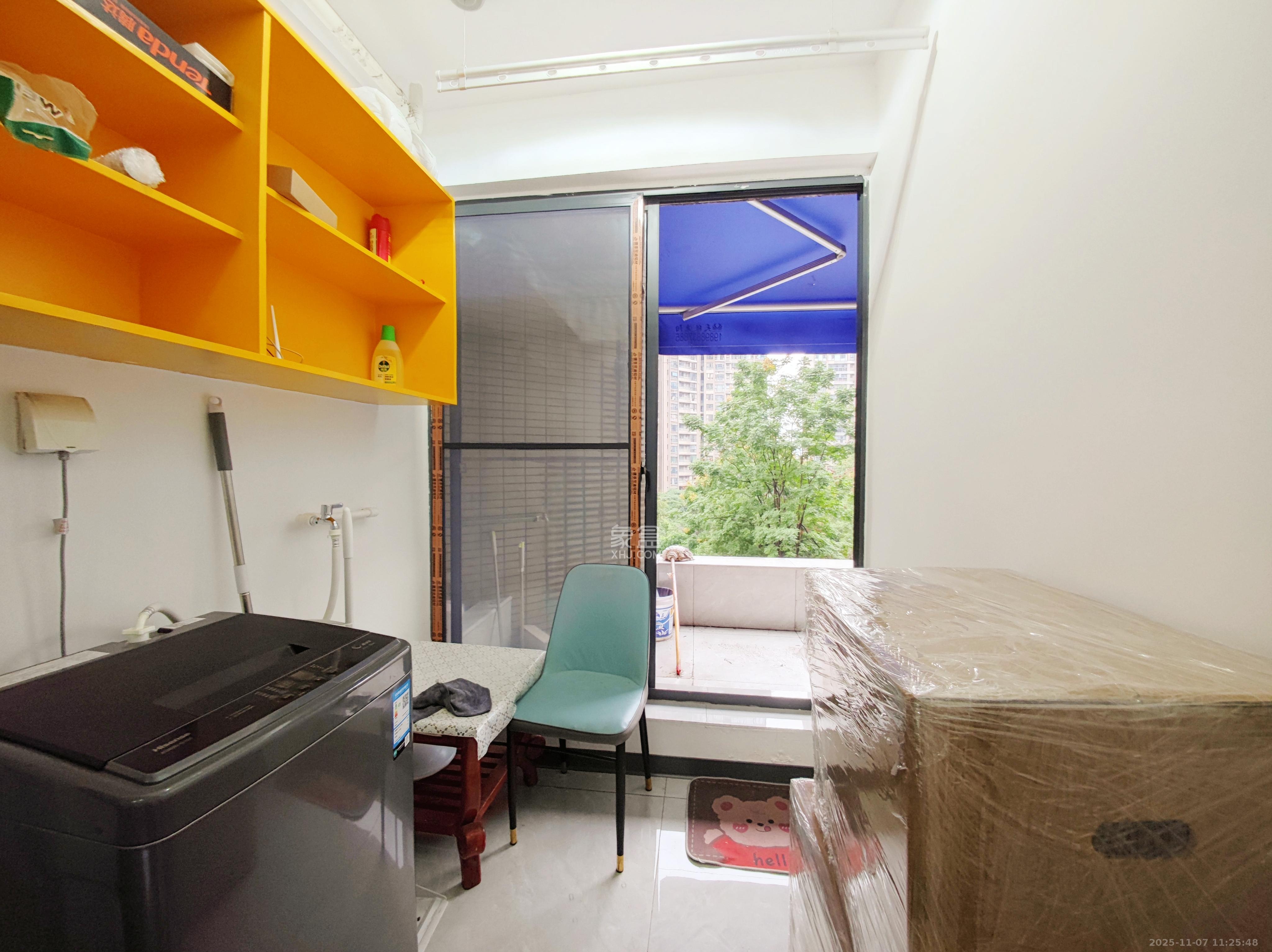 藏珑湖上国际花园  1室1厅1卫    2100.0元/月室内图