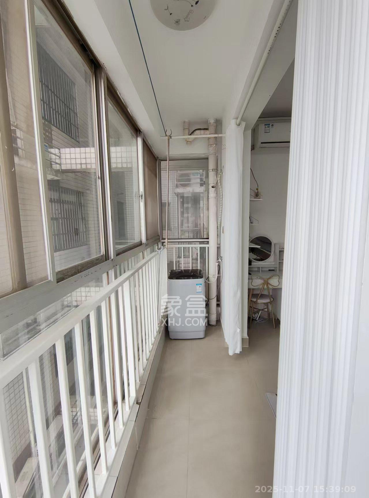 东方新世界 1室1厅1卫 1300.0元/月 东方新世界 1室1厅1卫 1300.0元/月室内图