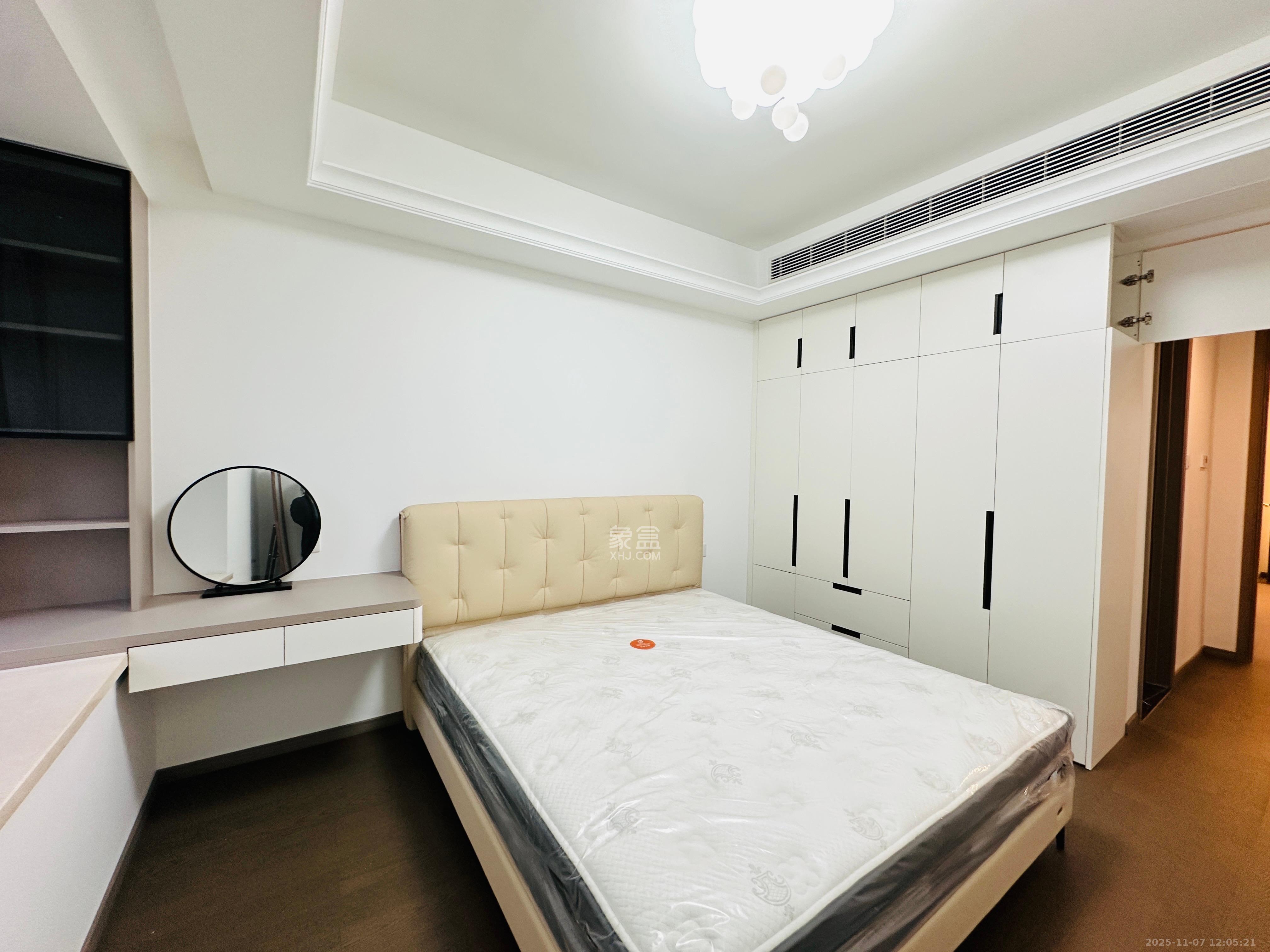 新力铂园（江山云著）  3室2厅1卫    4200.0元/月室内图