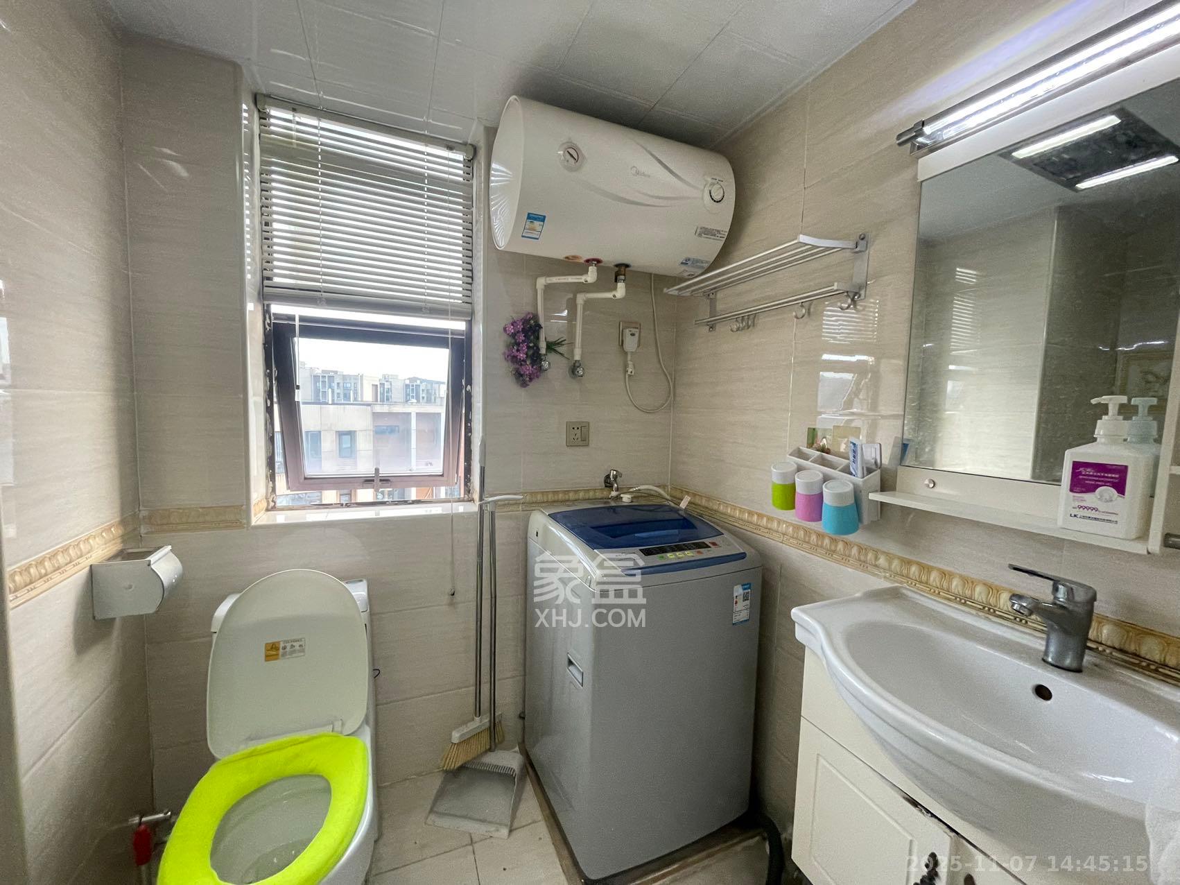 达美D6区  1室1厅1卫    1600.0元/月室内图