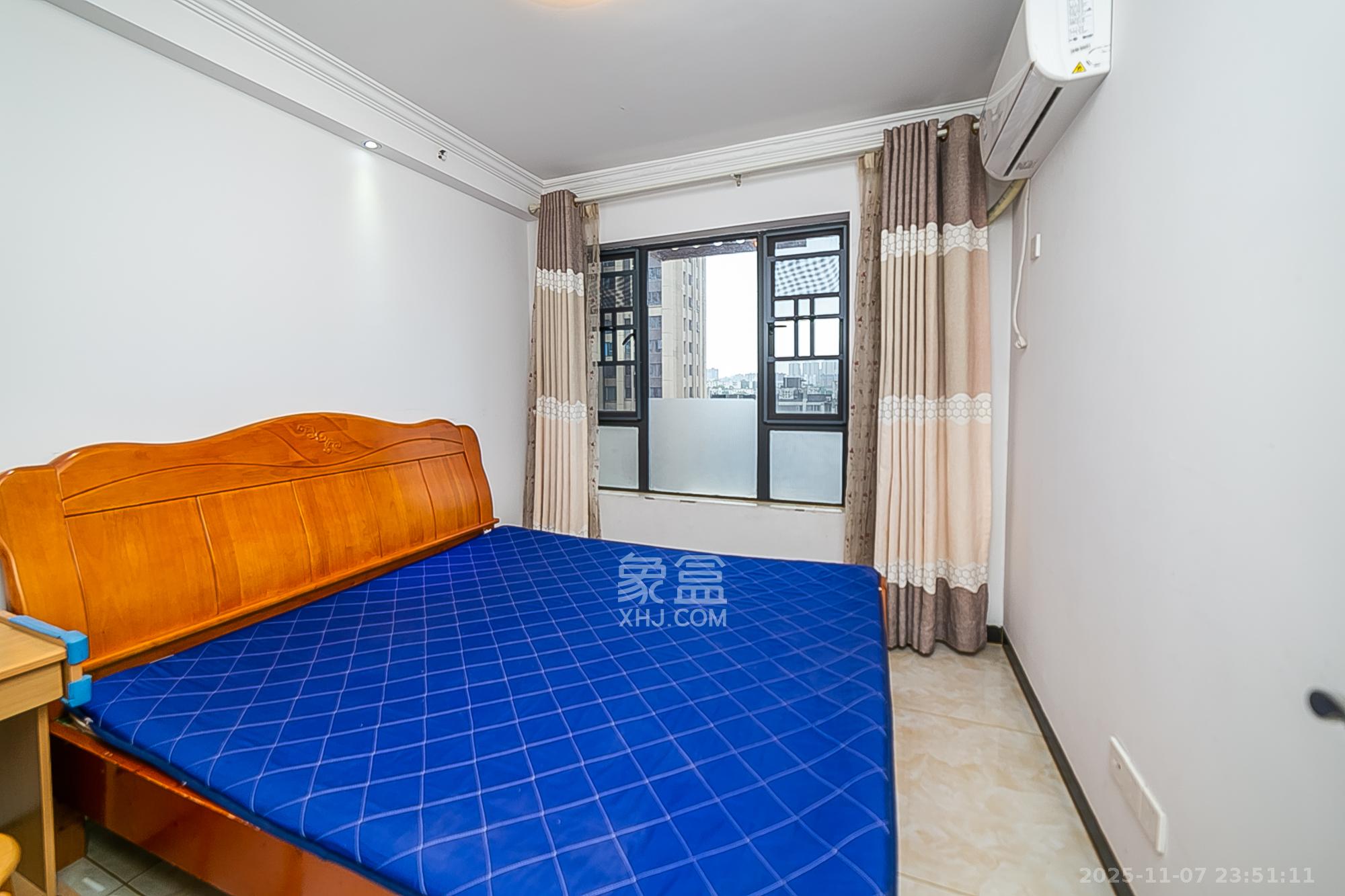 天鸿天府(天鸿中央大院) 2室1厅1卫 57.5万 天鸿天府(天鸿中央大院) 2室1厅1卫 57.5万卧室