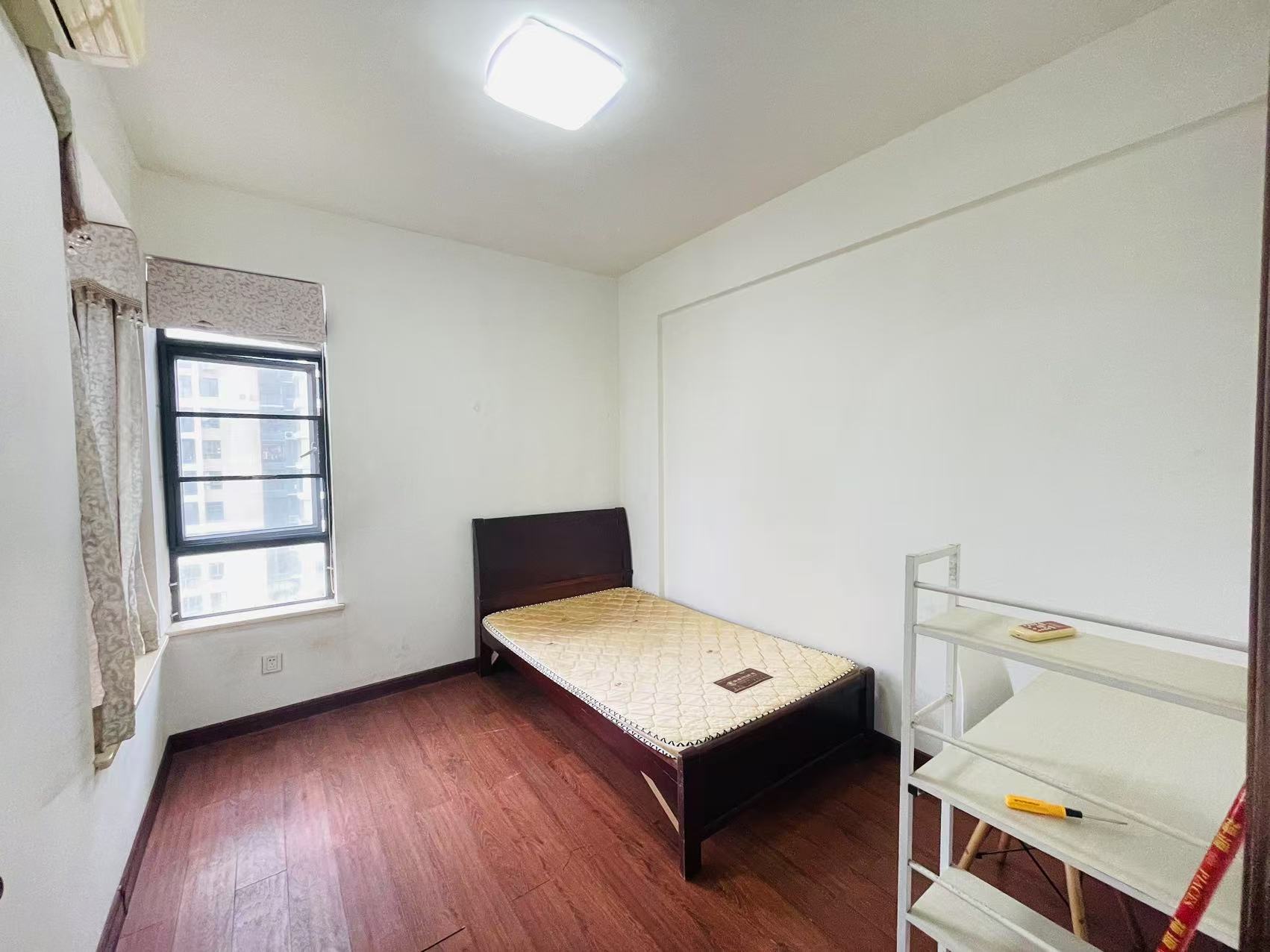 兆南丽湾 2室2厅1卫 2300.0元/月 兆南丽湾 2室2厅1卫 2300.0元/月室内图