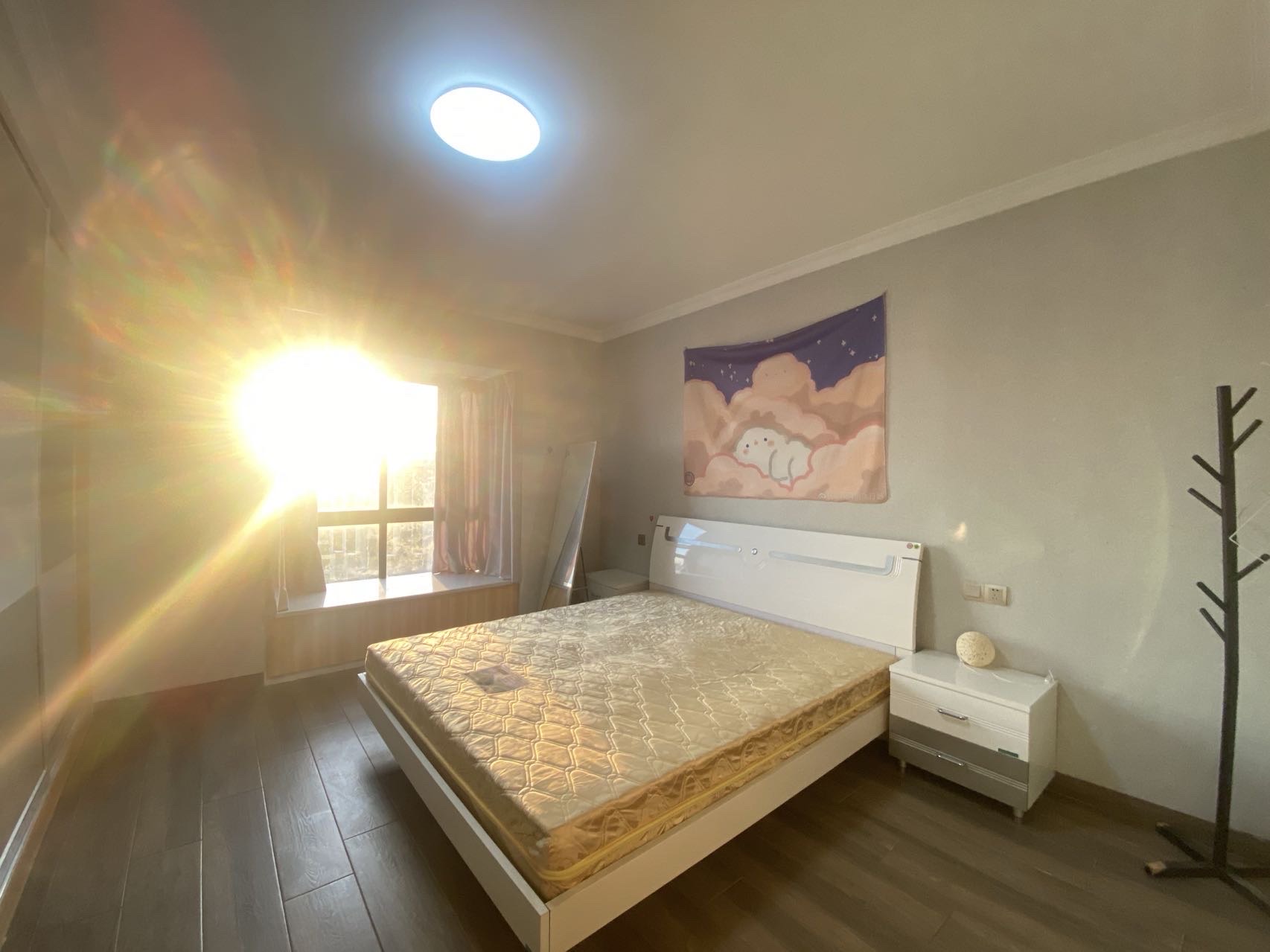 M国际 2室2厅1卫 1500.0元/月 M国际 2室2厅1卫 1500.0元/月室内图