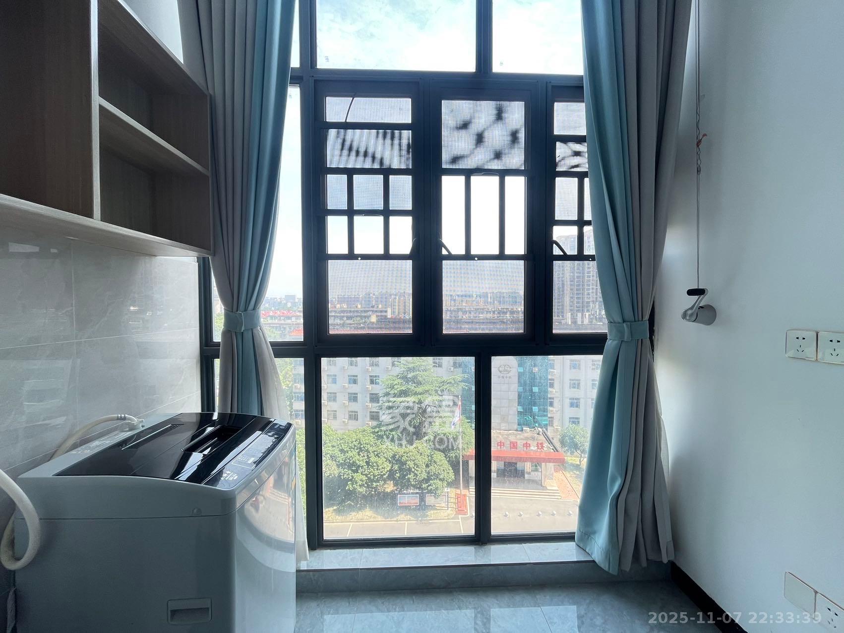 裕天国际商汇中心  1室1厅1卫    1800.0元/月室内图