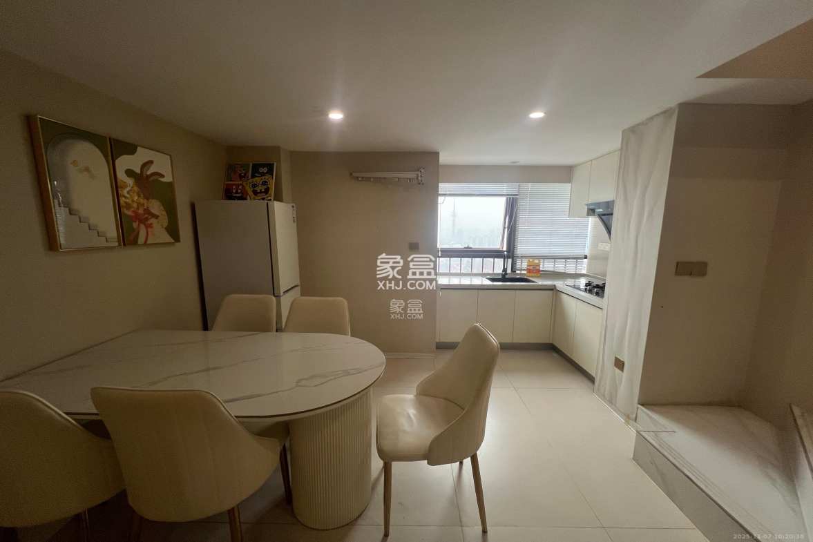 富兴时代御城 2室2厅1卫 2800.0元/月 富兴时代御城 2室2厅1卫 2800.0元/月室内图