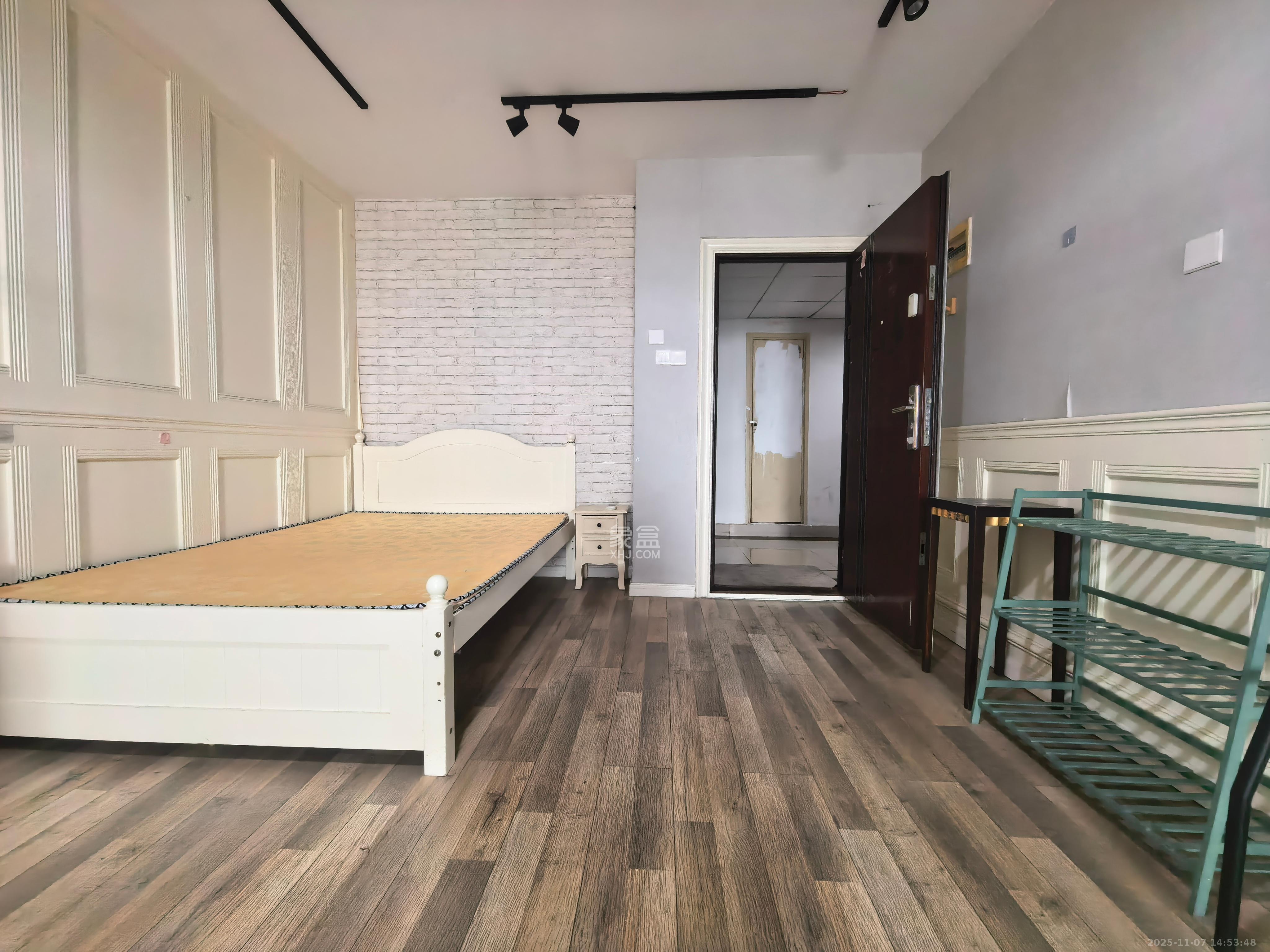 东一国际 1室1厅1卫 1600.0元/月 东一国际 1室1厅1卫 1600.0元/月室内图