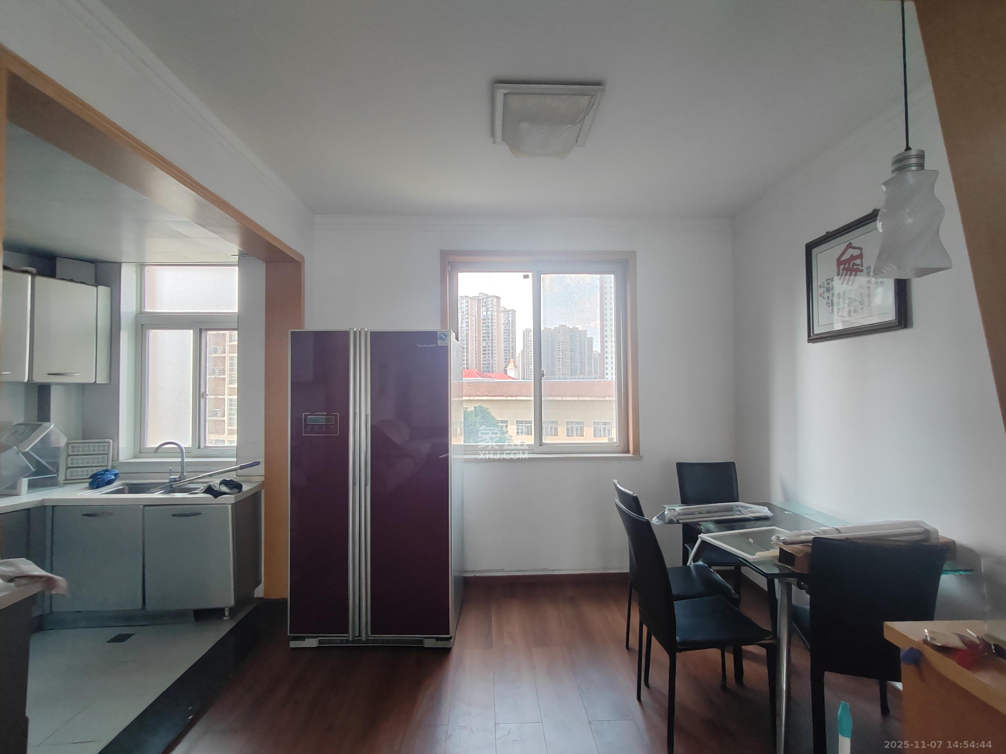 筑梦园 4室2厅2卫 2400.0元/月 筑梦园 4室2厅2卫 2400.0元/月室内图