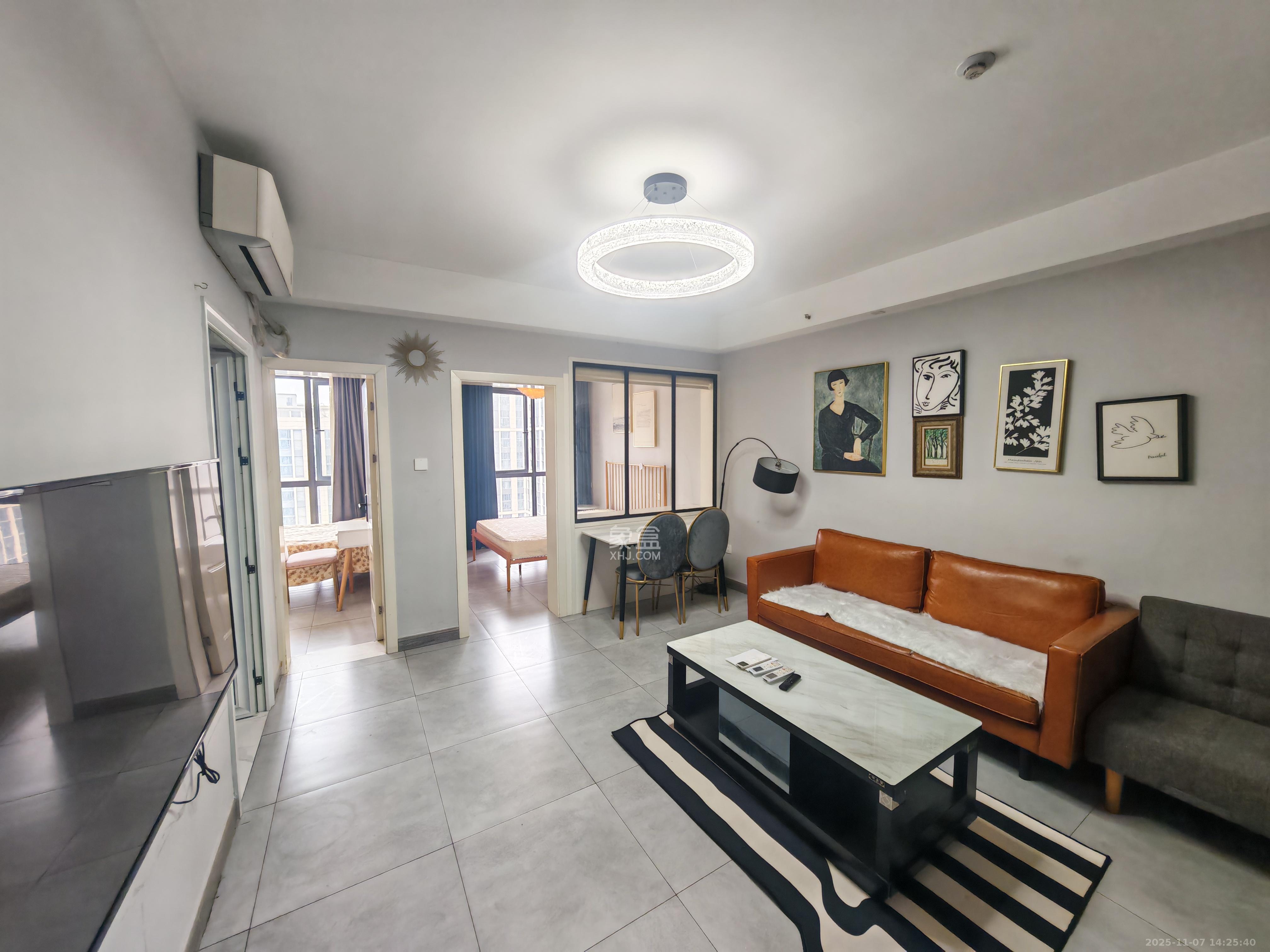 欧亚达国际广场 2室2厅1卫 2200.0元/月 欧亚达国际广场 2室2厅1卫 2200.0元/月室内图