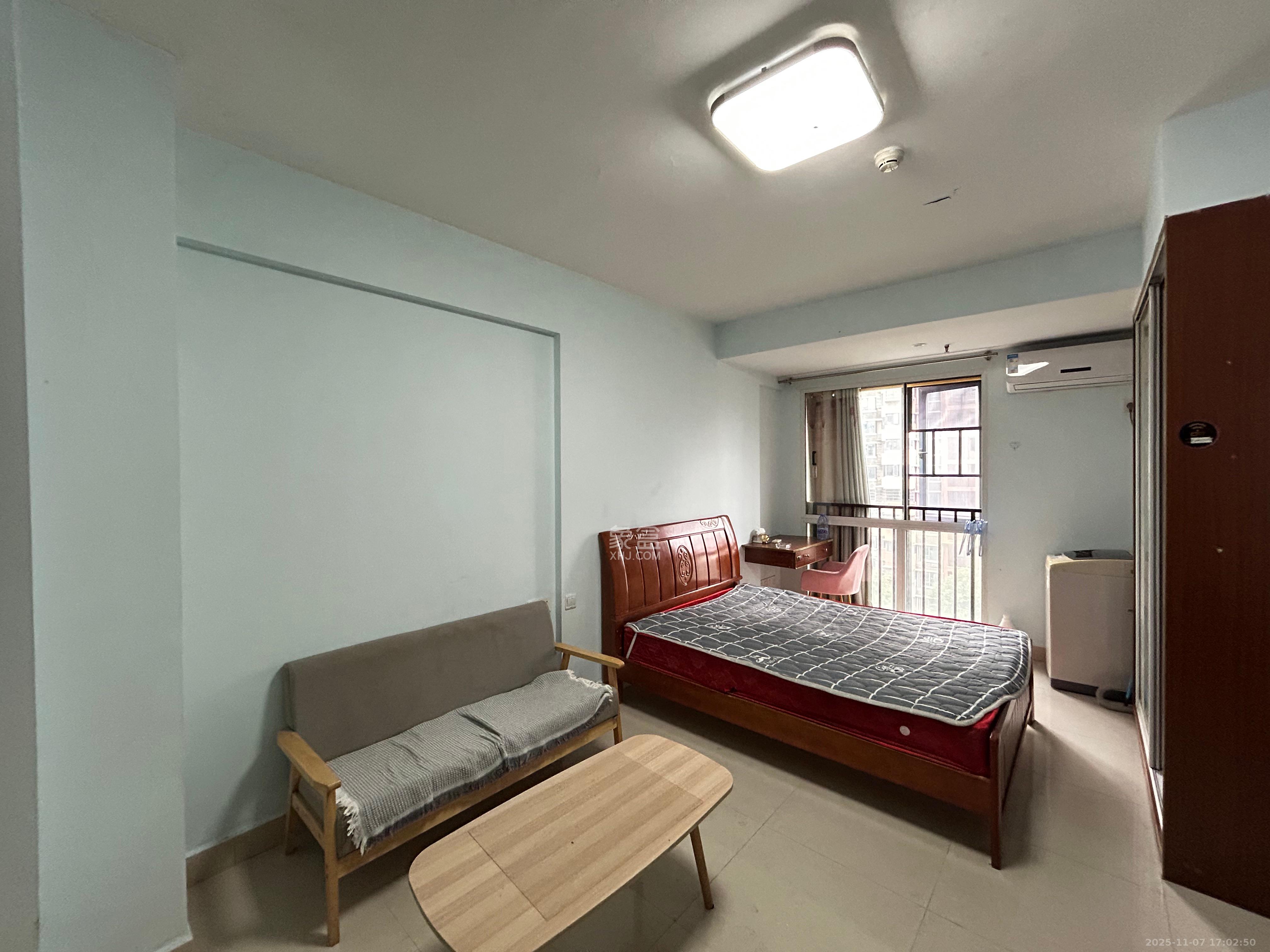 佳兴国际汇  1室1厅1卫    1400.0元/月室内图