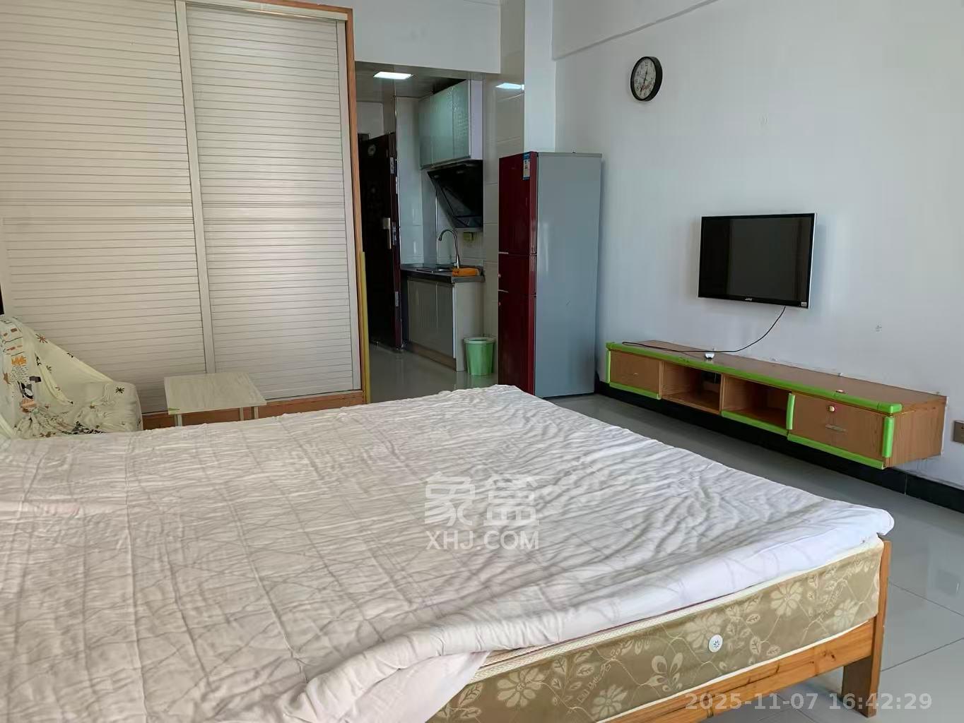 万象凯旋湾  1室1厅1卫    1300.0元/月室内图