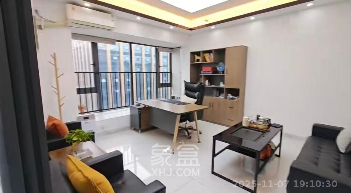 复地星光天地  3室1厅1卫    4600.0元/月