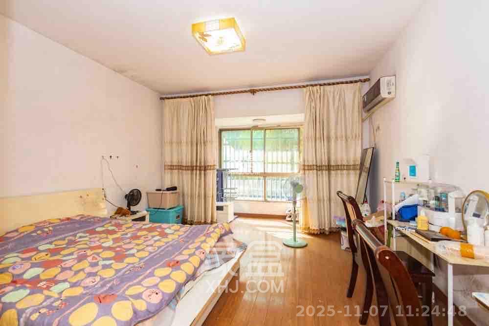 阳光紫薇园 4室2厅2卫 2800.0元/月 阳光紫薇园 4室2厅2卫 2800.0元/月室内图