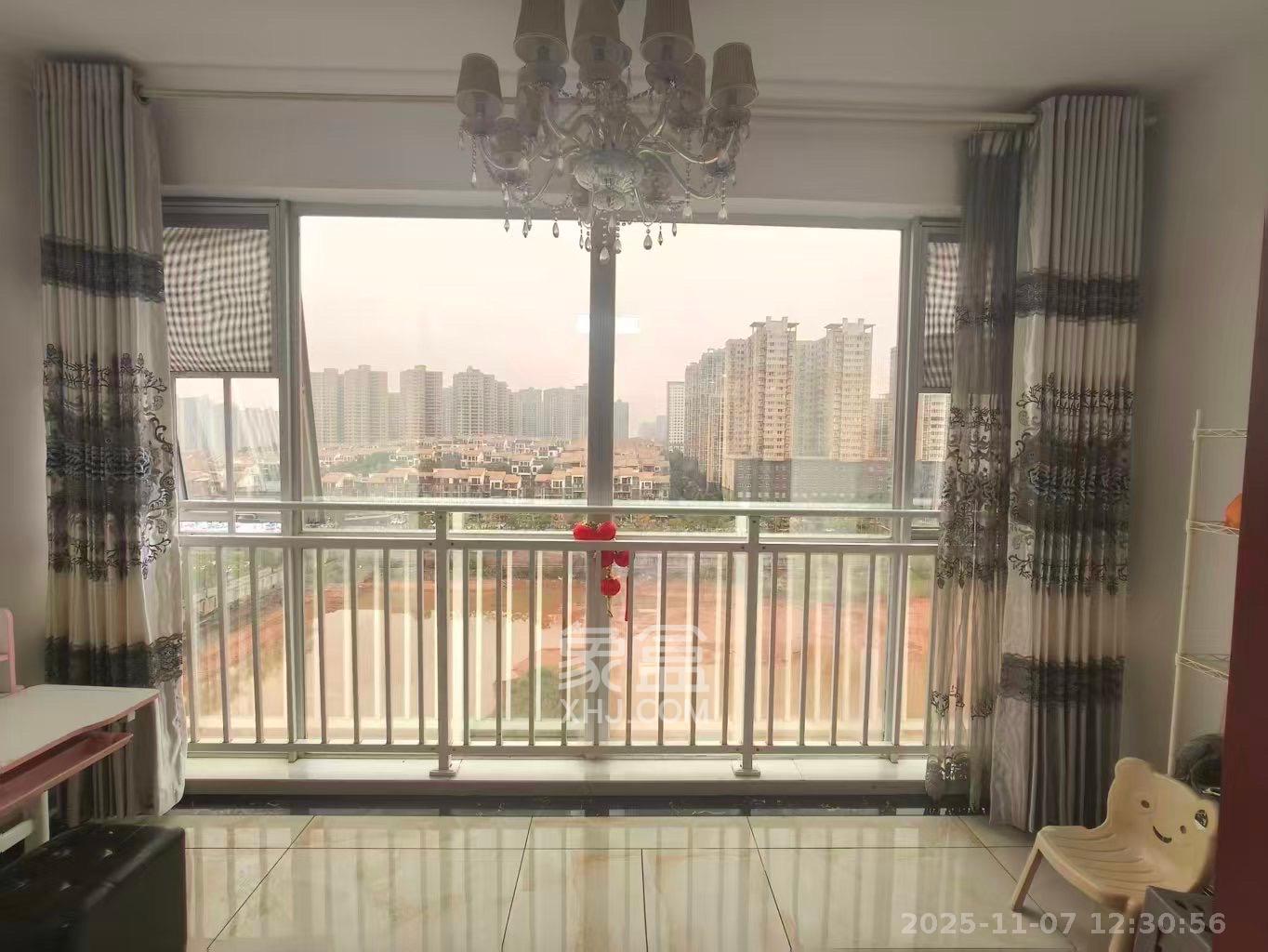 恒广国际景园一二区  3室2厅2卫    2500.0元/月室内图