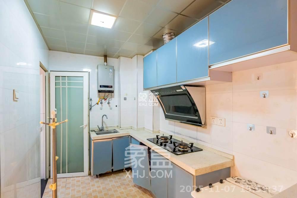 通华天都 2室1厅1卫 1800.0元/月 通华天都 2室1厅1卫 1800.0元/月室内图