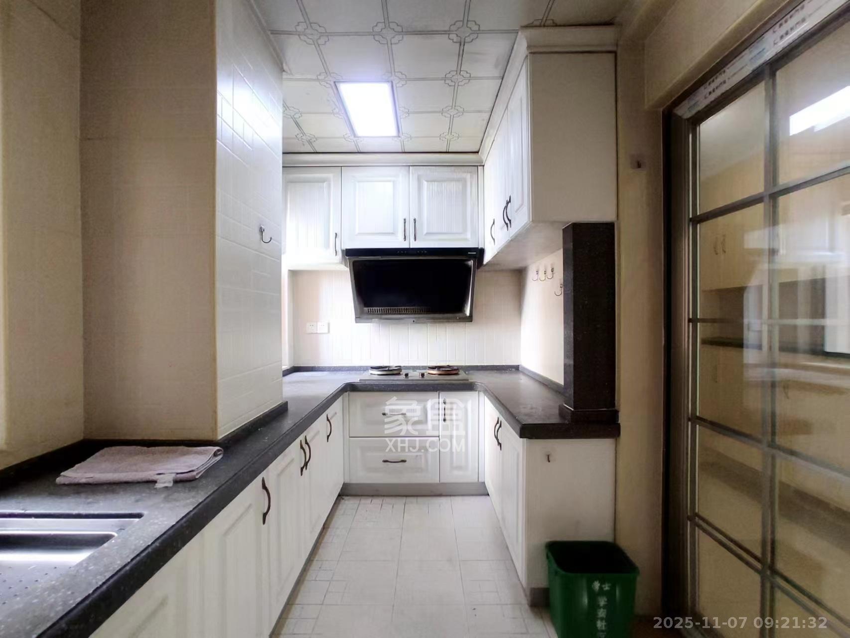 米兰春天 3室1厅1卫 1700.0元/月 米兰春天 3室1厅1卫 1700.0元/月室内图