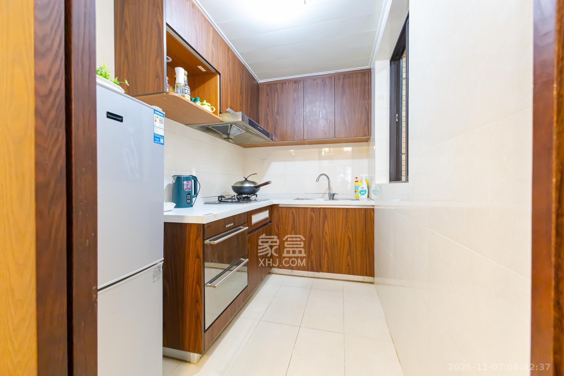 时代倾城一期 2室2厅1卫 61.0万 时代倾城一期 2室2厅1卫 61.0万厨房