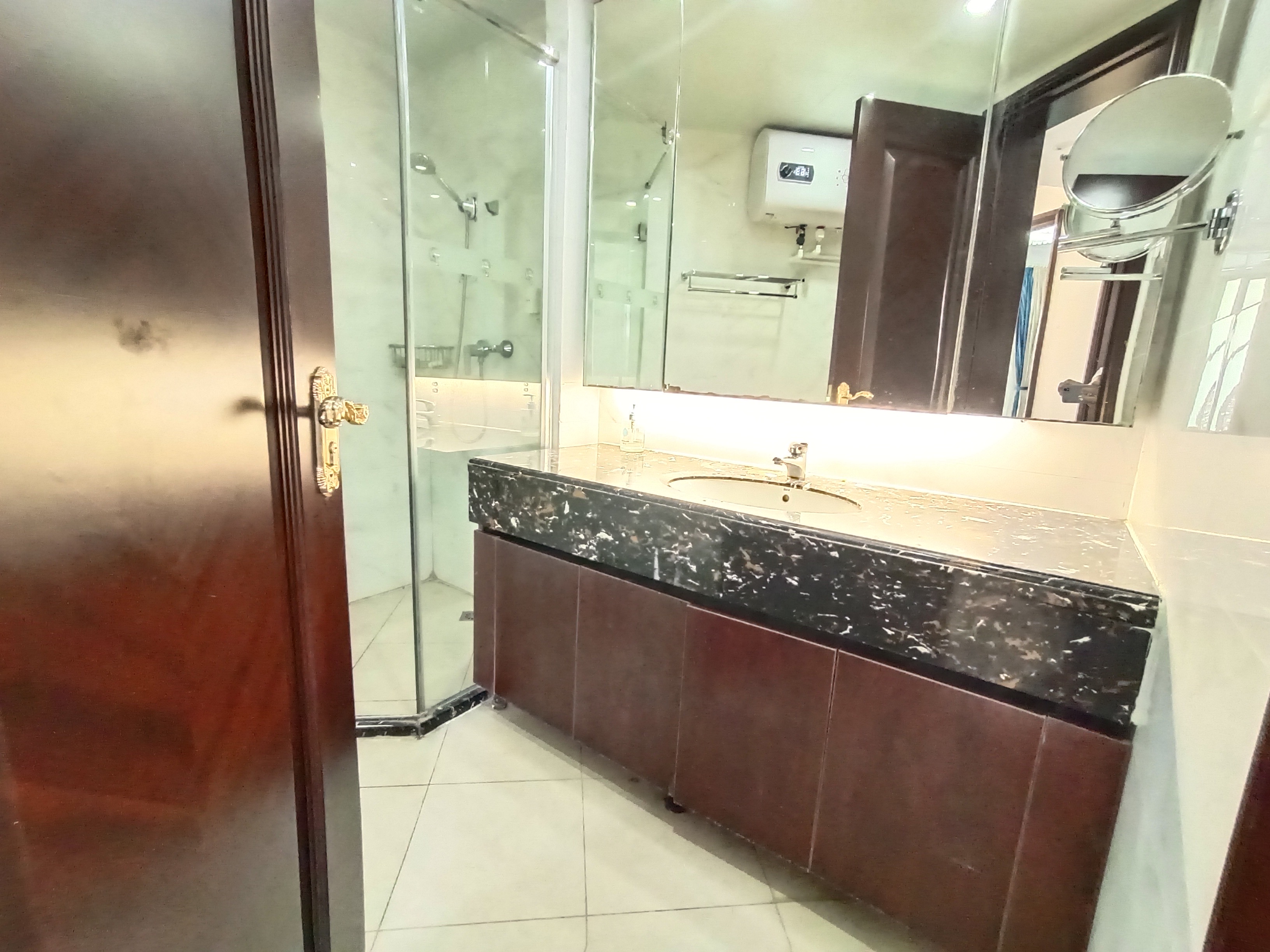 恒大海口湾二期 2室2厅1卫 2400.0元/月 恒大海口湾二期 2室2厅1卫 2400.0元/月室内图