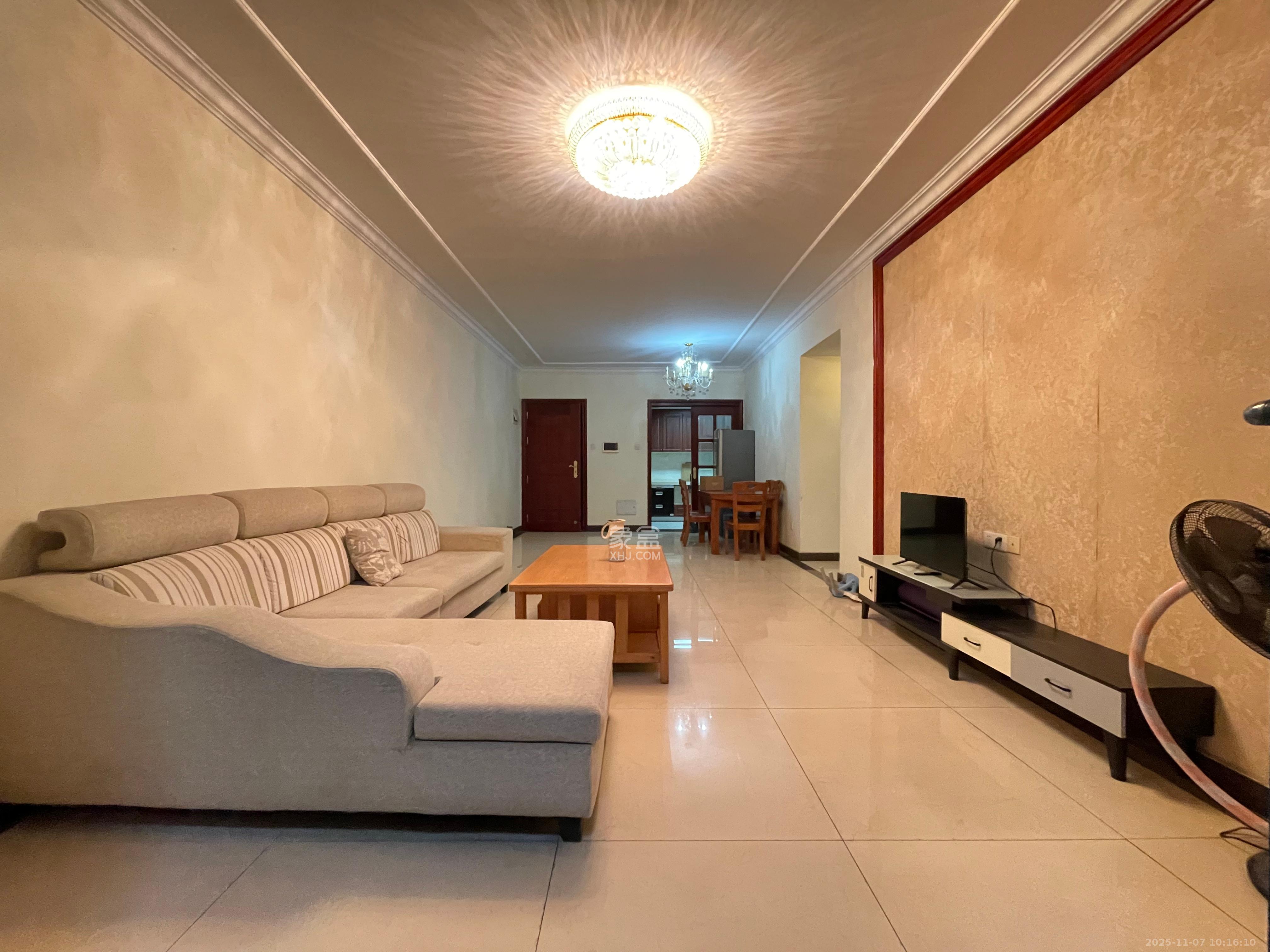 恒大名都  3室2厅2卫    1700.0元/月