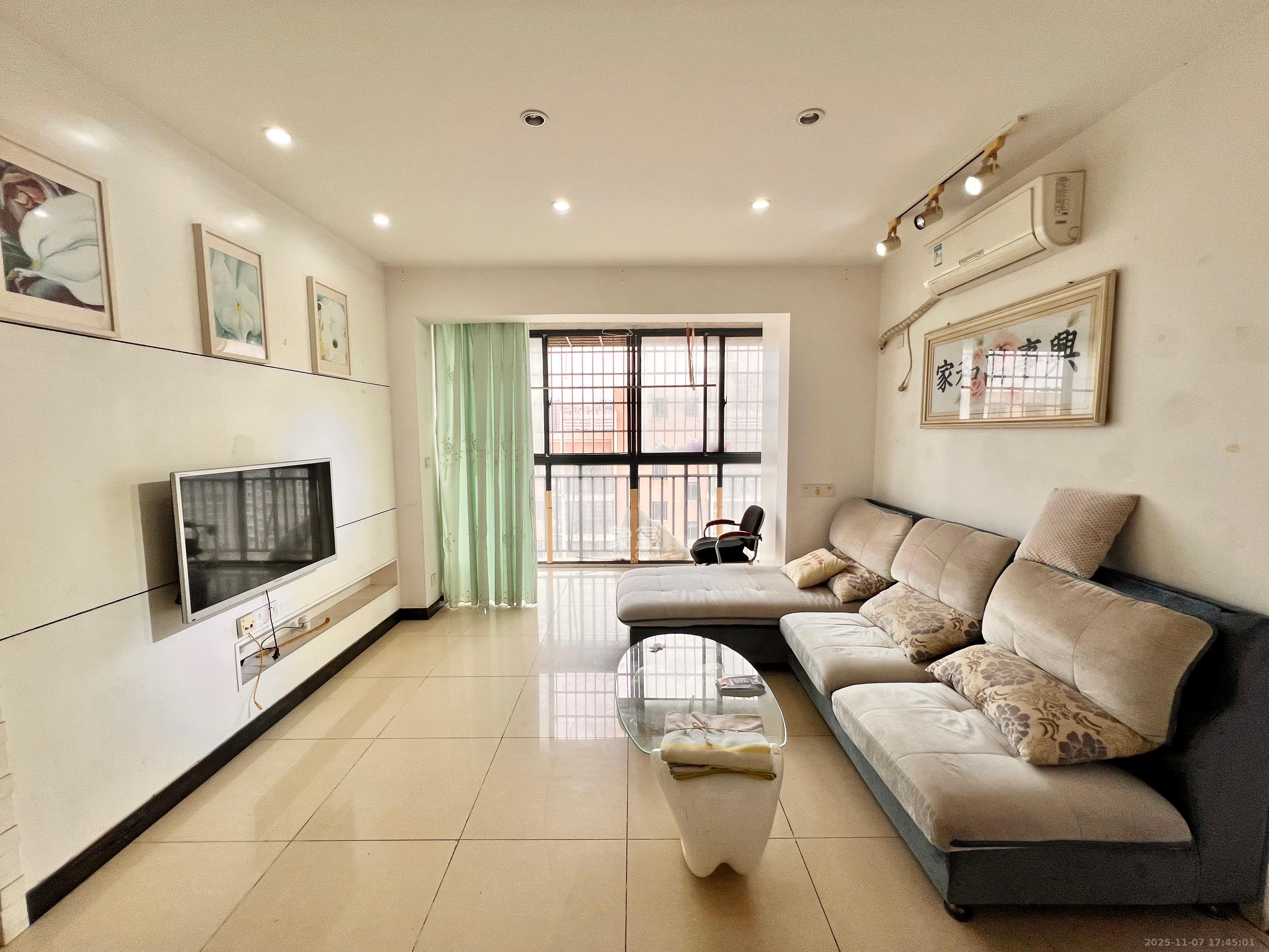 凯姆国际 2室2厅1卫 1900.0元/月 凯姆国际 2室2厅1卫 1900.0元/月室内图