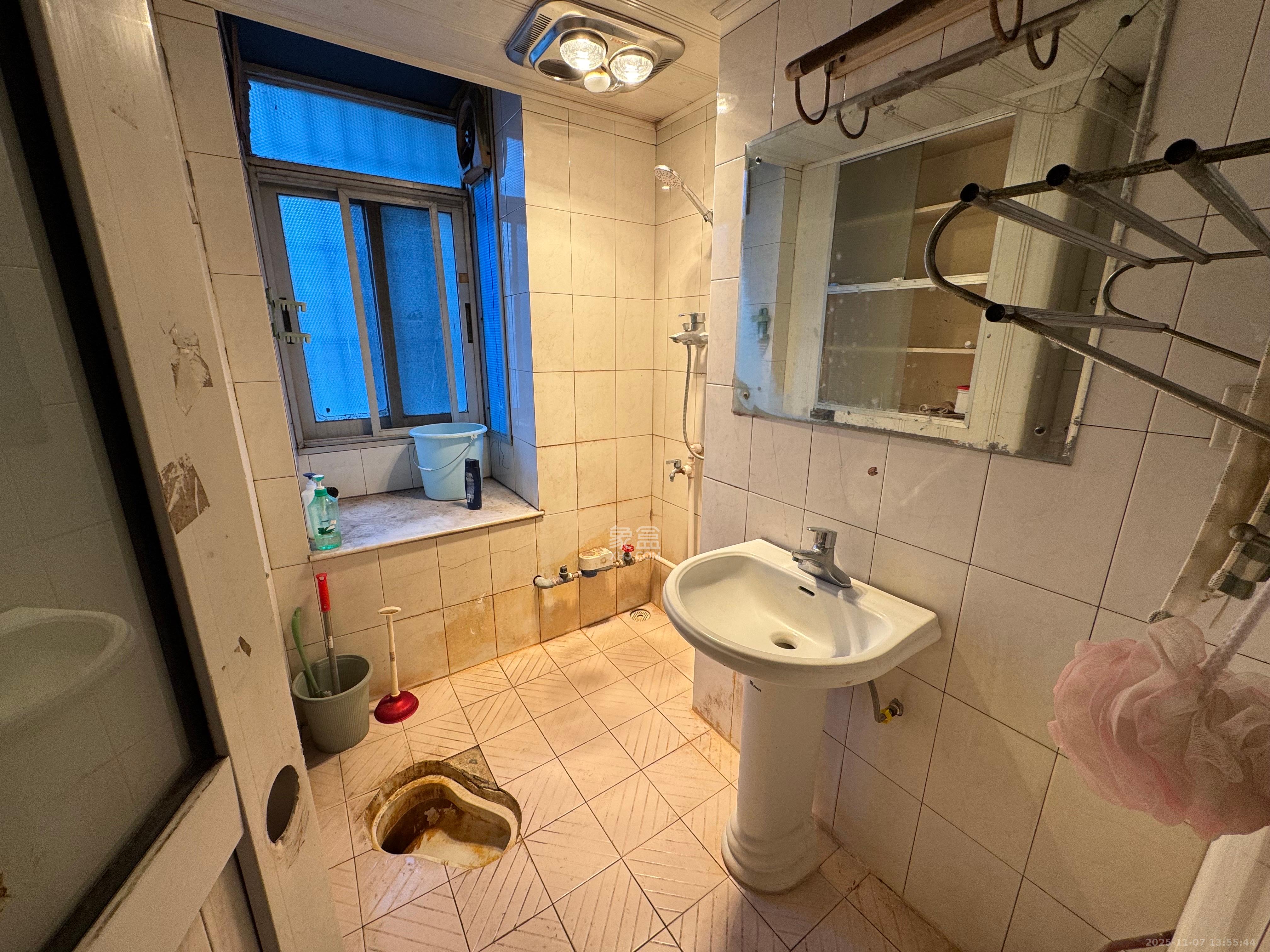 燕子岭宿舍燕子岭正街28号 1室1厅1卫 1650.0元/月 燕子岭宿舍燕子岭正街28号 1室1厅1卫 1650.0元/月室内图