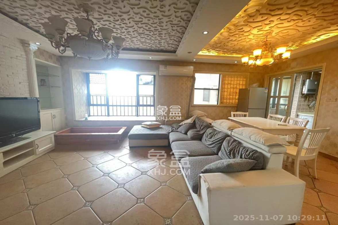 兰亭优壳(隽峰苑) 3室2厅1卫 2700.0元/月 兰亭优壳(隽峰苑) 3室2厅1卫 2700.0元/月室内图