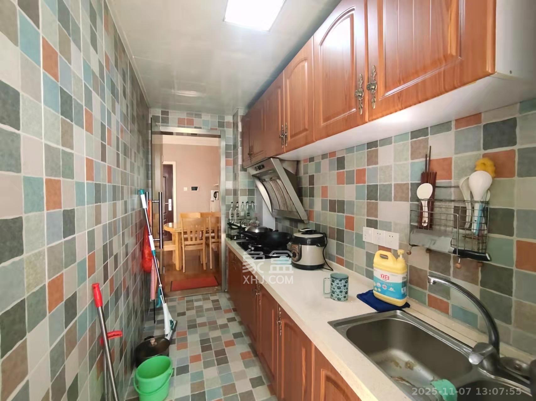 金房奥斯卡  2室1厅1卫    2200.0元/月室内图