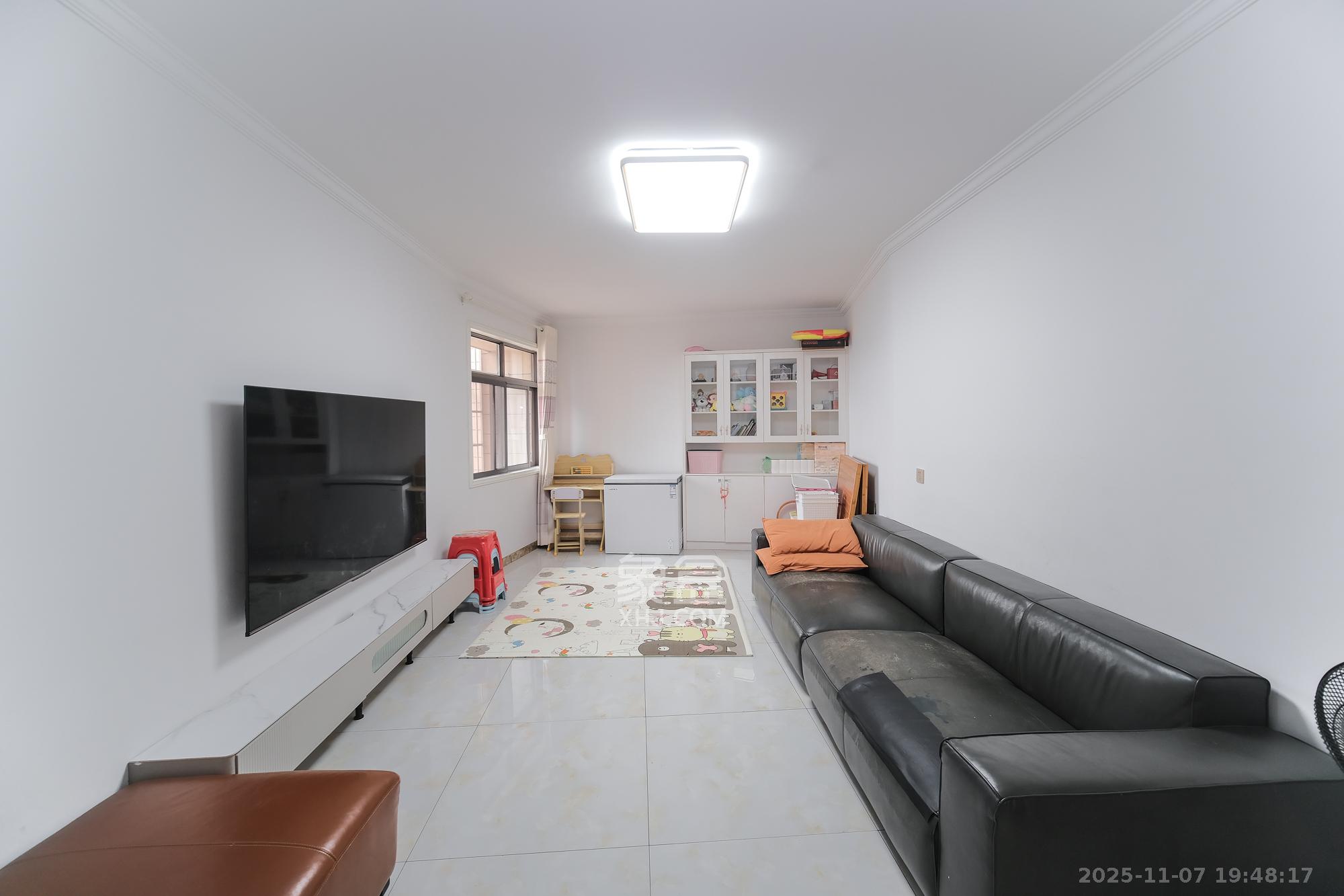 好望谷 2室2厅1卫 55.8万 好望谷 2室2厅1卫 55.8万客厅