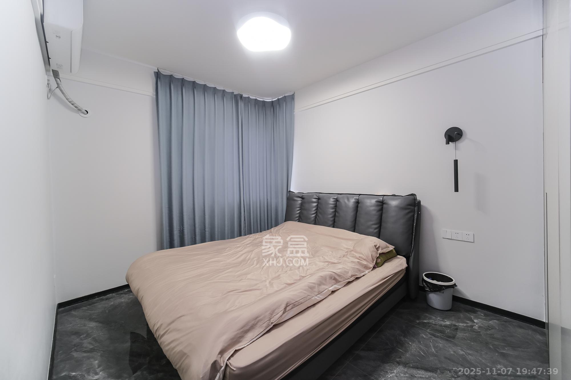 保利香槟国际 3室2厅1卫 79.0万 保利香槟国际 3室2厅1卫 79.0万卧室