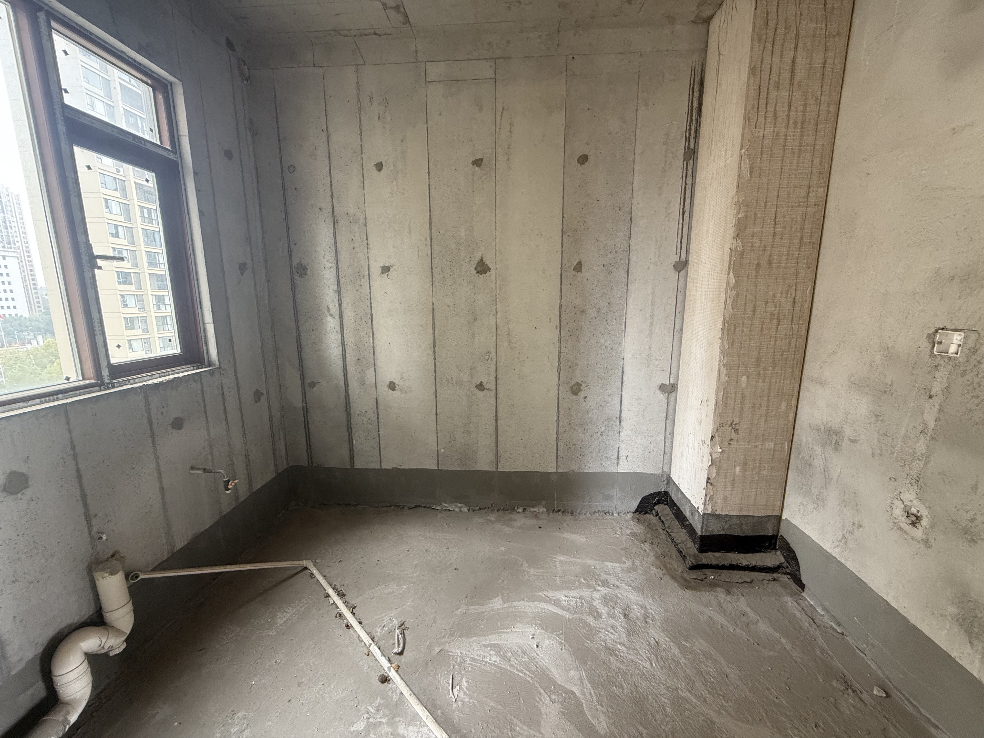 吉大汉珠山府  4室2厅2卫    108.0万客厅