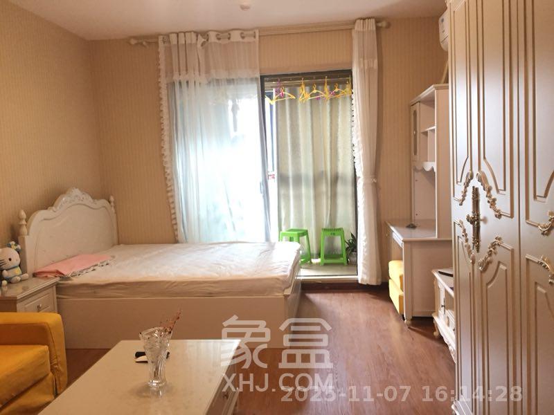 花漾年华（桂花园）  1室1厅1卫    1200.0元/月室内图