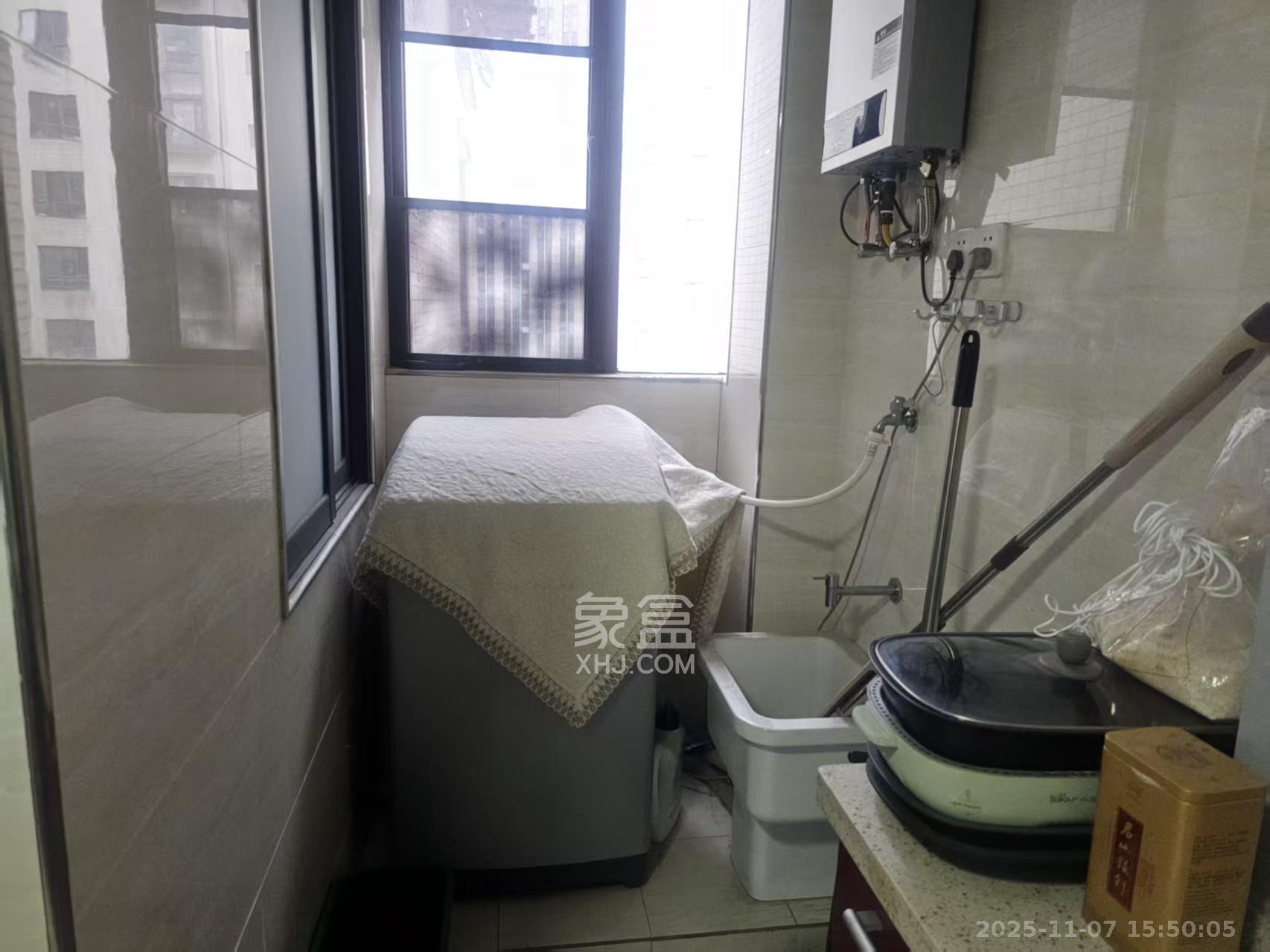 高信向日葵 2室2厅1卫 2600.0元/月 高信向日葵 2室2厅1卫 2600.0元/月室内图