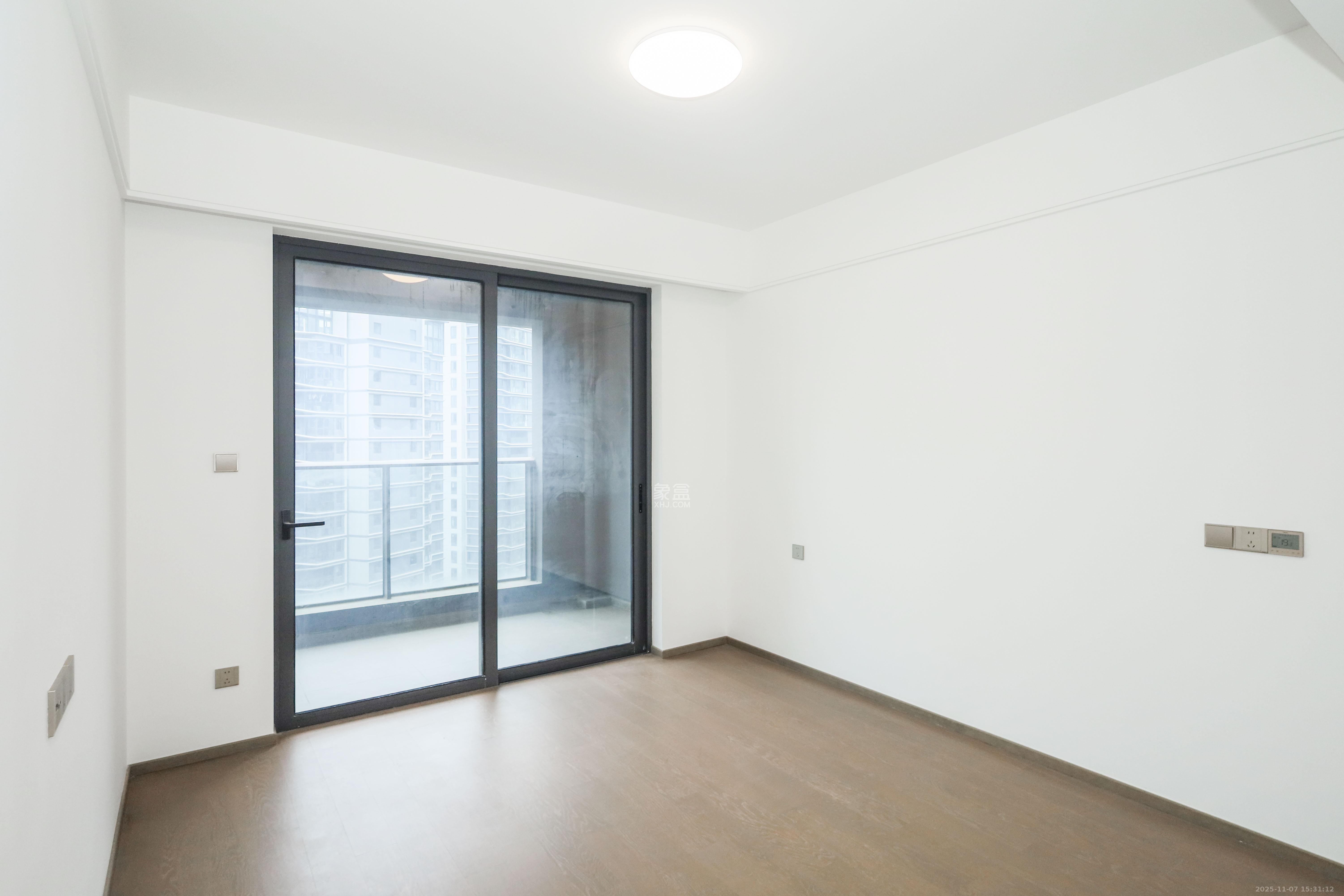 绿城招商桂语雲峯 4室2厅2卫 308.0万 绿城招商桂语雲峯 4室2厅2卫 308.0万卧室