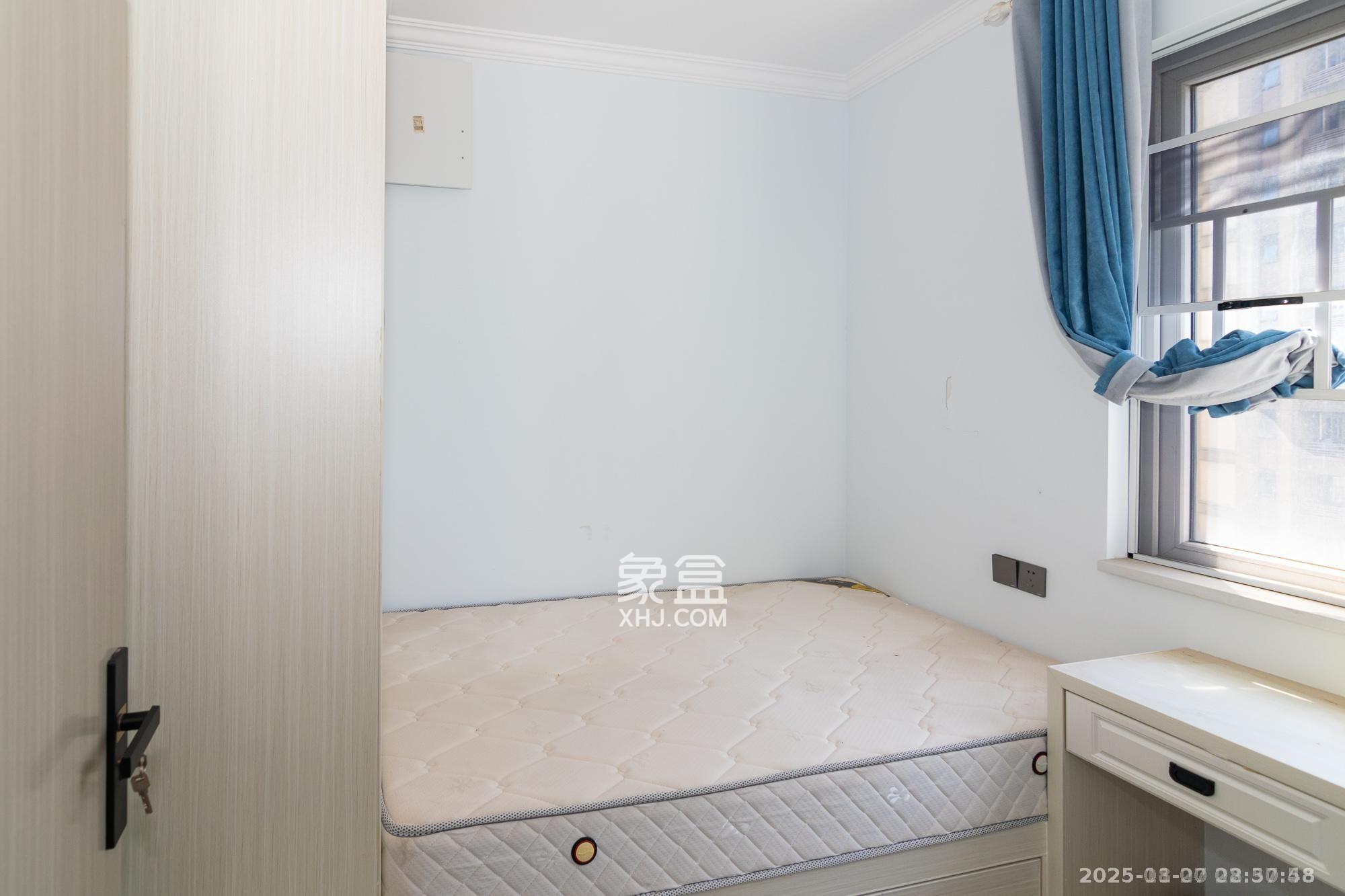 金地三千府(金地湖山樾、金地自在城) 3室2厅1卫 2000.0元/月 金地三千府(金地湖山樾、金地自在城) 3室2厅1卫 2000.0元/月室内图