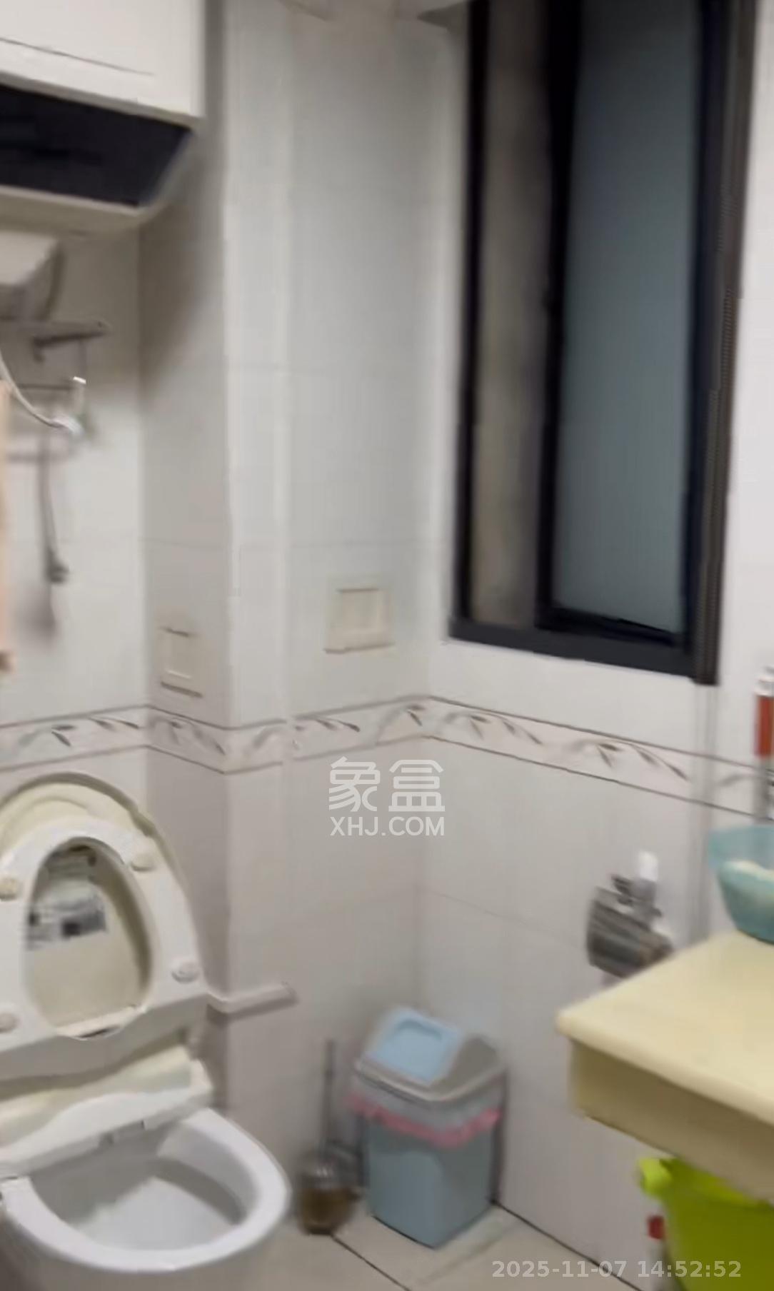 西街花园 2室2厅1卫 2600.0元/月 西街花园 2室2厅1卫 2600.0元/月室内图