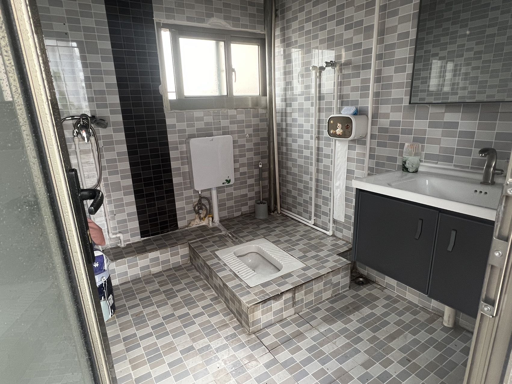 汇隆广场  3室2厅1卫    8000.0元/月室内图