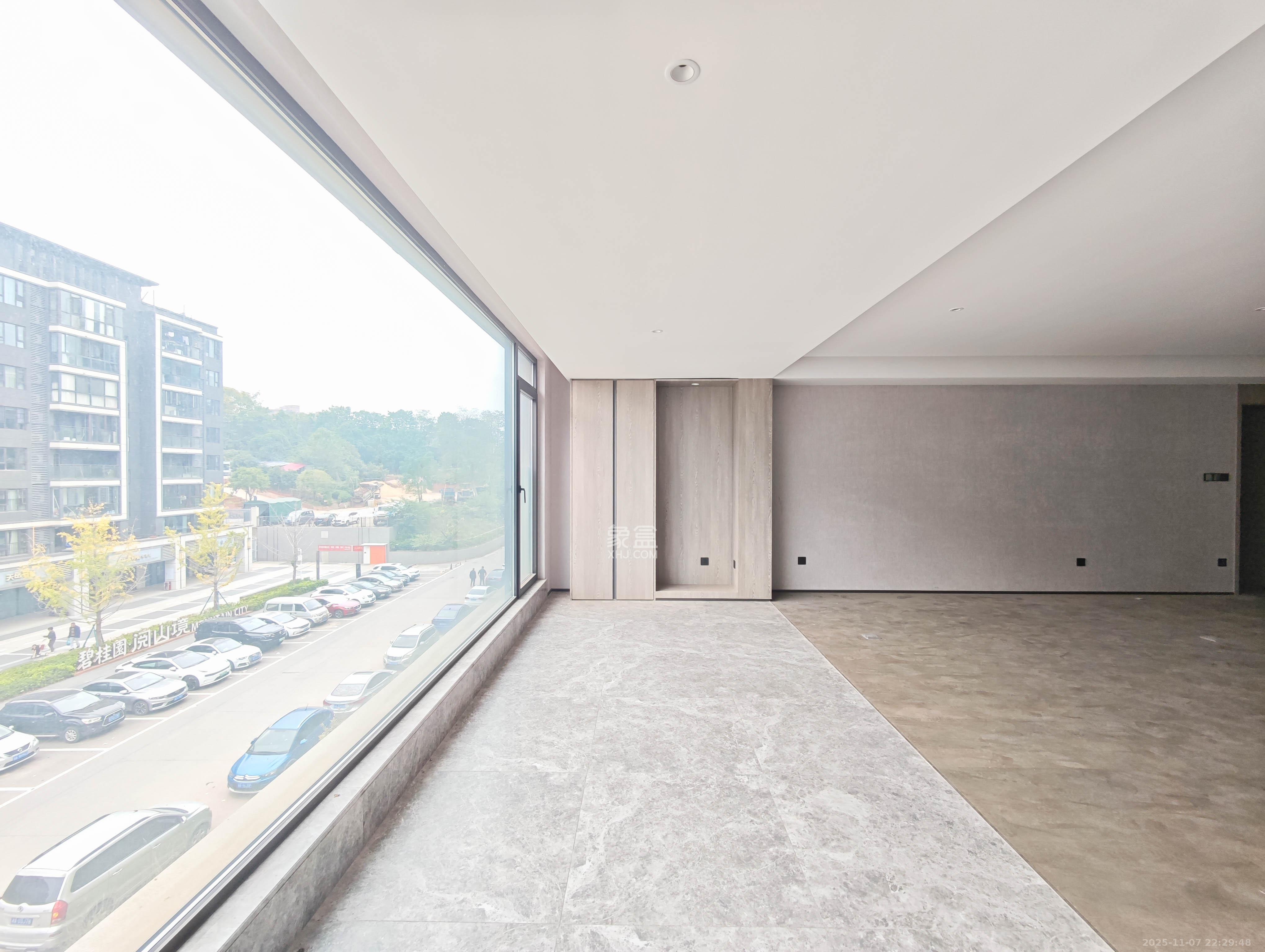 印湘山 4室2厅2卫 286.0万 印湘山 4室2厅2卫 286.0万其他