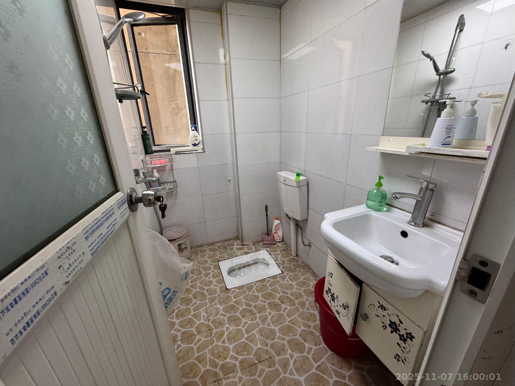 华晨御园 2室2厅1卫 1500.0元/月 华晨御园 2室2厅1卫 1500.0元/月室内图