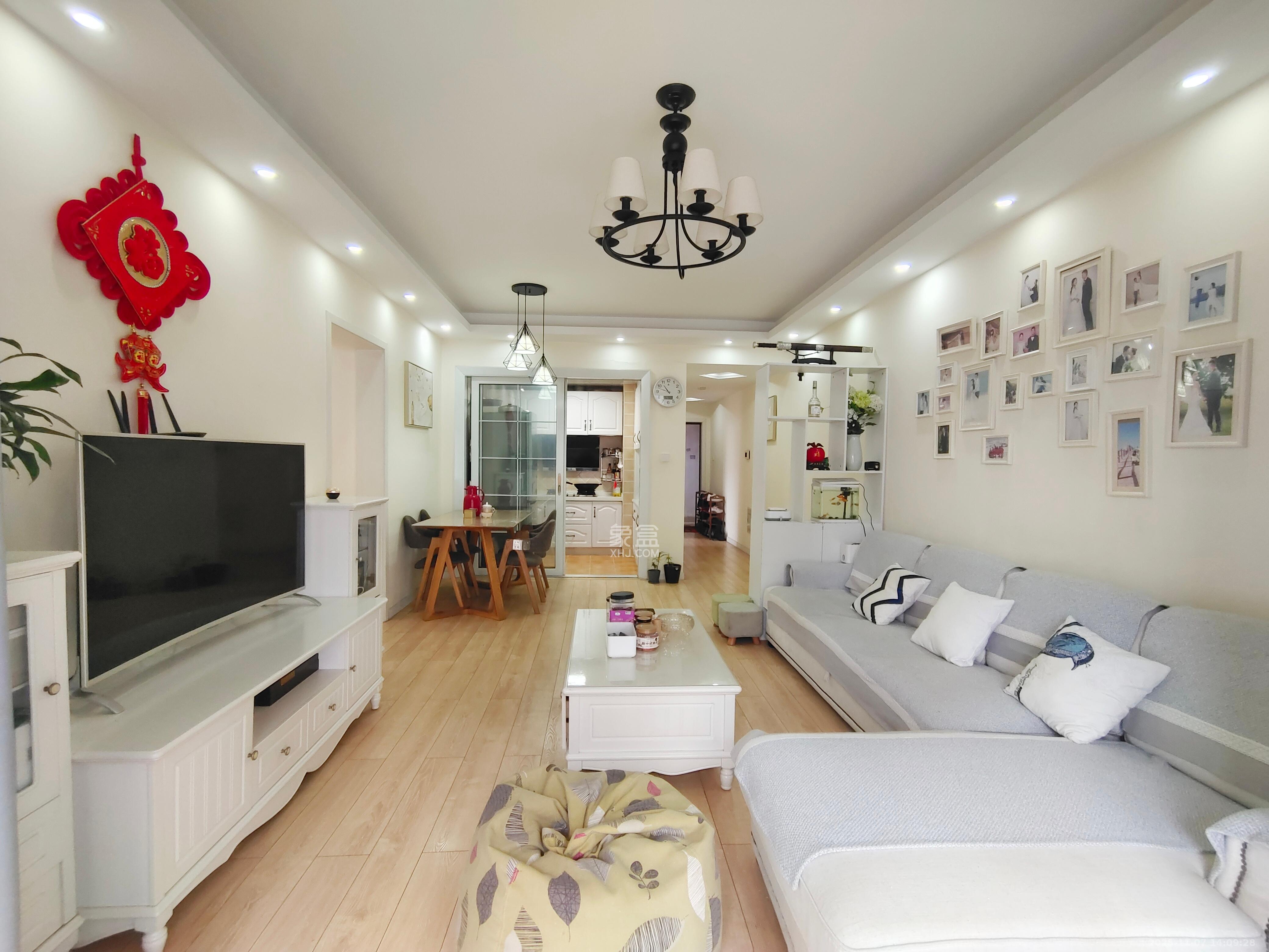 印山蓝色海岸 3室2厅2卫 2300.0元/月 印山蓝色海岸 3室2厅2卫 2300.0元/月户型图