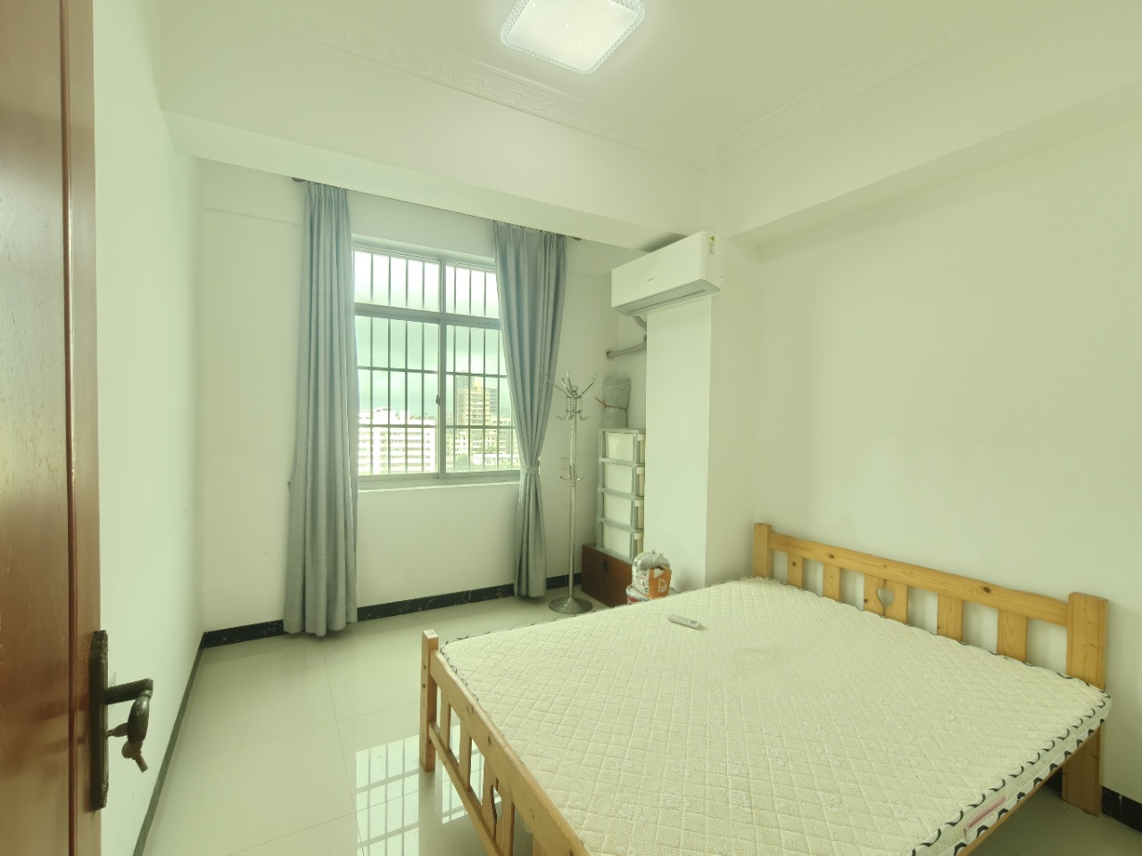 阳光巴洛克广场 3室2厅2卫 2500.0元/月 阳光巴洛克广场 3室2厅2卫 2500.0元/月室内图