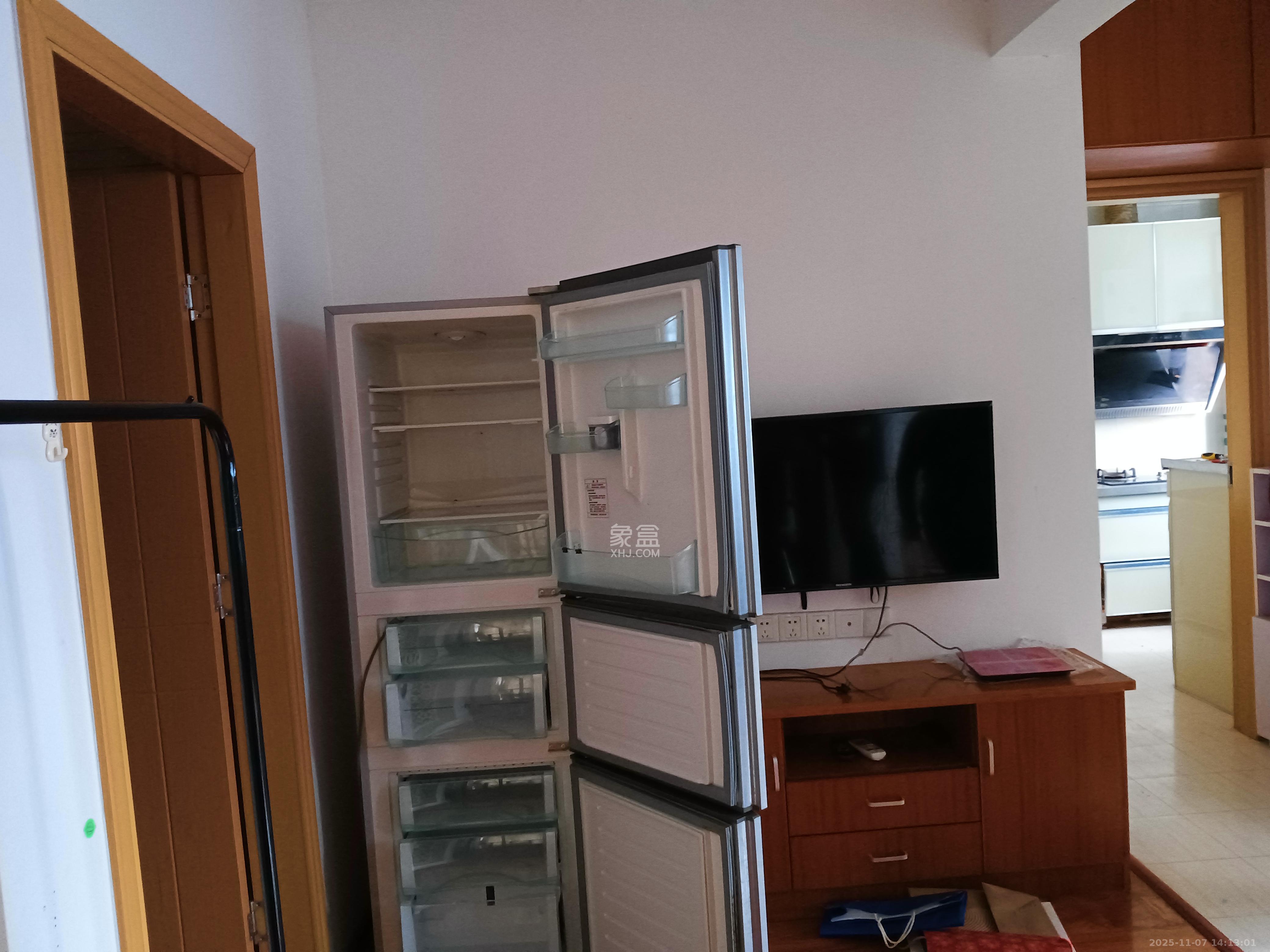 湘域城邦(湘域国际中心) 1室1厅1卫 3500.0元/月 湘域城邦(湘域国际中心) 1室1厅1卫 3500.0元/月室内图