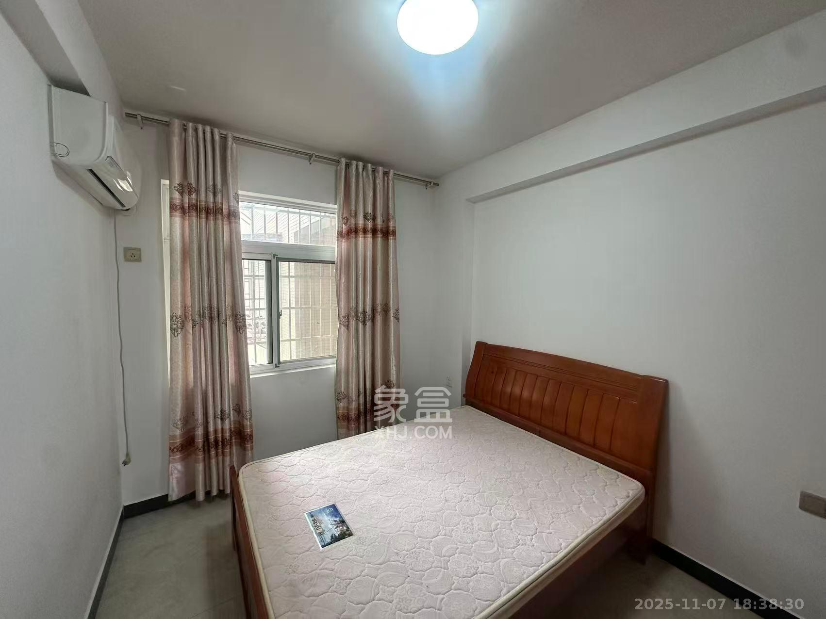 星城新宇瑞景苑（景塘苑）  3室2厅1卫    2100.0元/月室内图