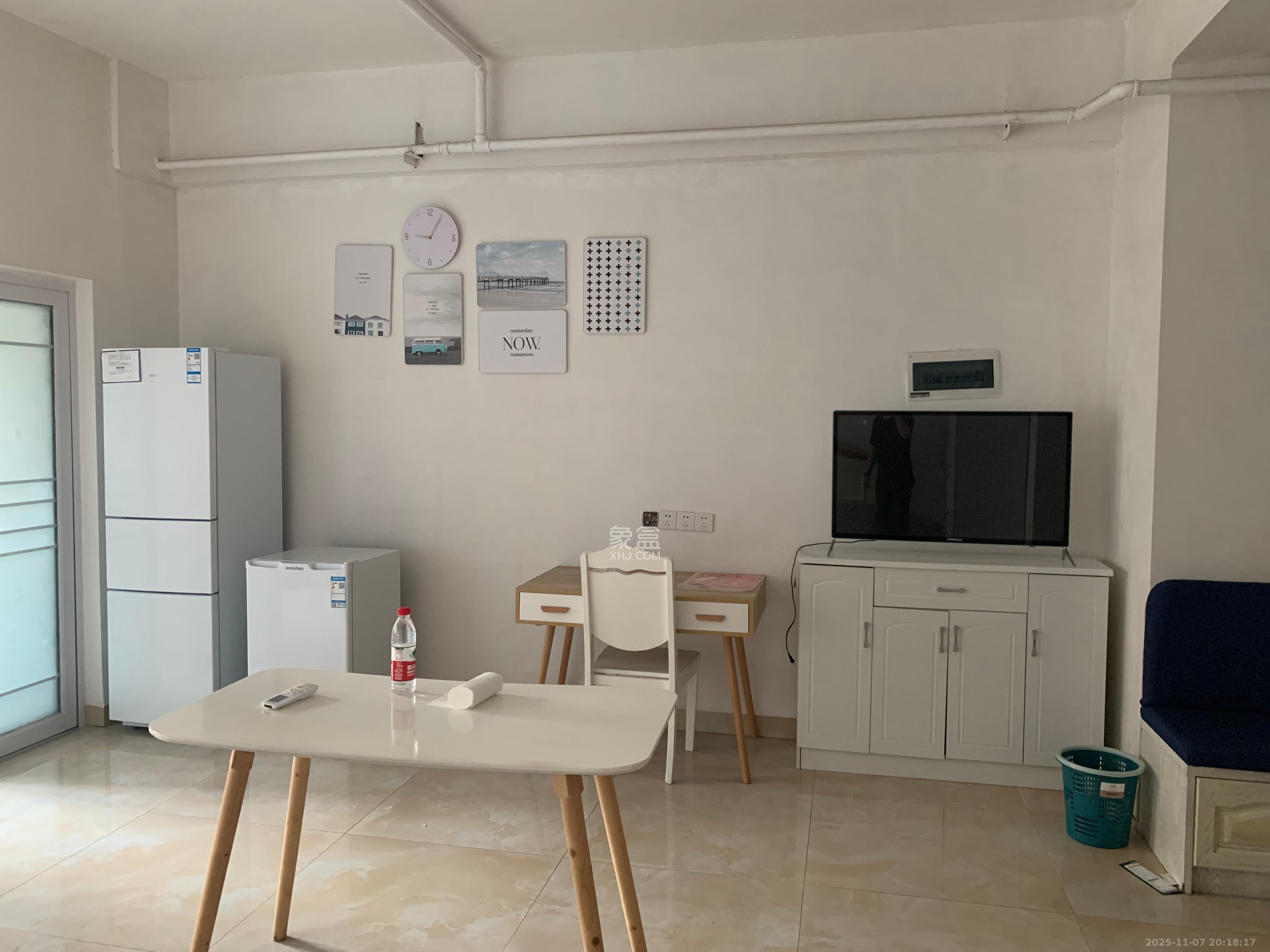 中南壹号院 1室1厅1卫 1850.0元/月 中南壹号院 1室1厅1卫 1850.0元/月室内图