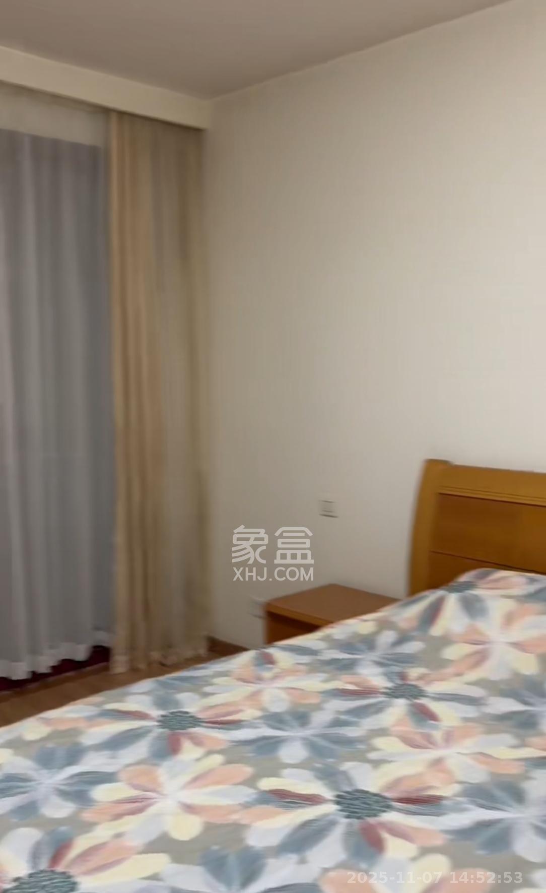 西街花园 2室2厅1卫 2600.0元/月 西街花园 2室2厅1卫 2600.0元/月室内图